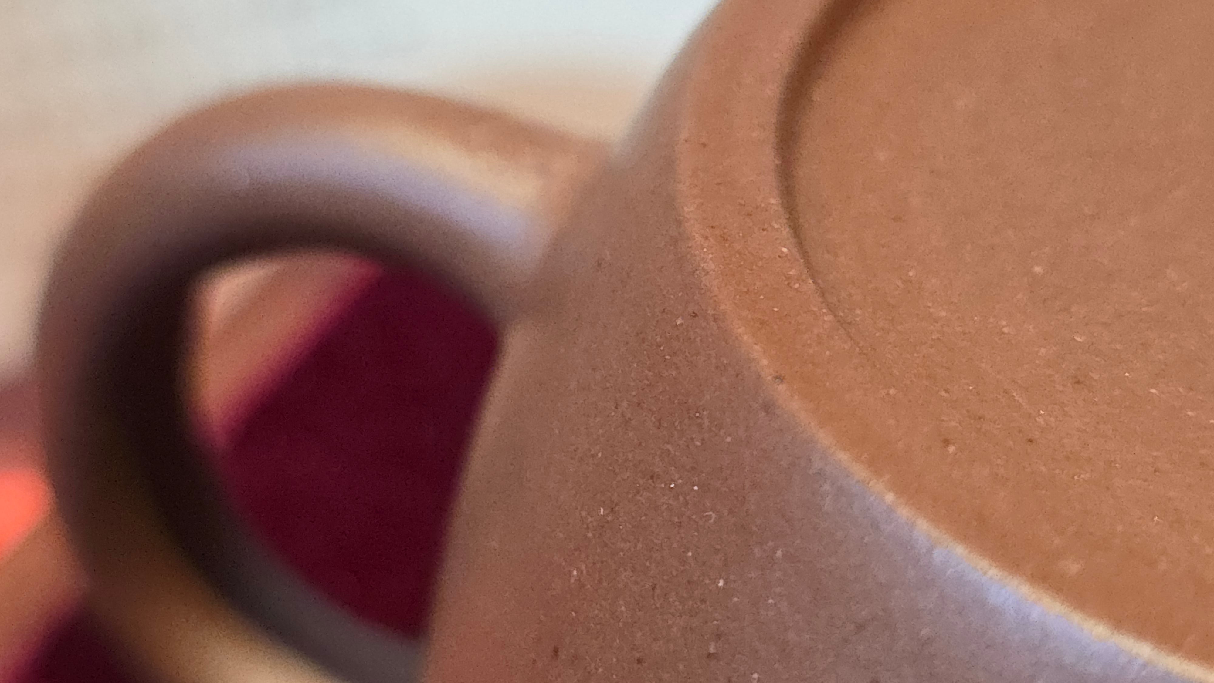 《宫灯》"Gong Deng", 195.3ml, Huang Long Yuan company's National-Authenticated Huang Long Shan 4th Quarry Di Cao Qing, Crafted by L3A Consummate Master Artist Li Yan Ru 李艳如。