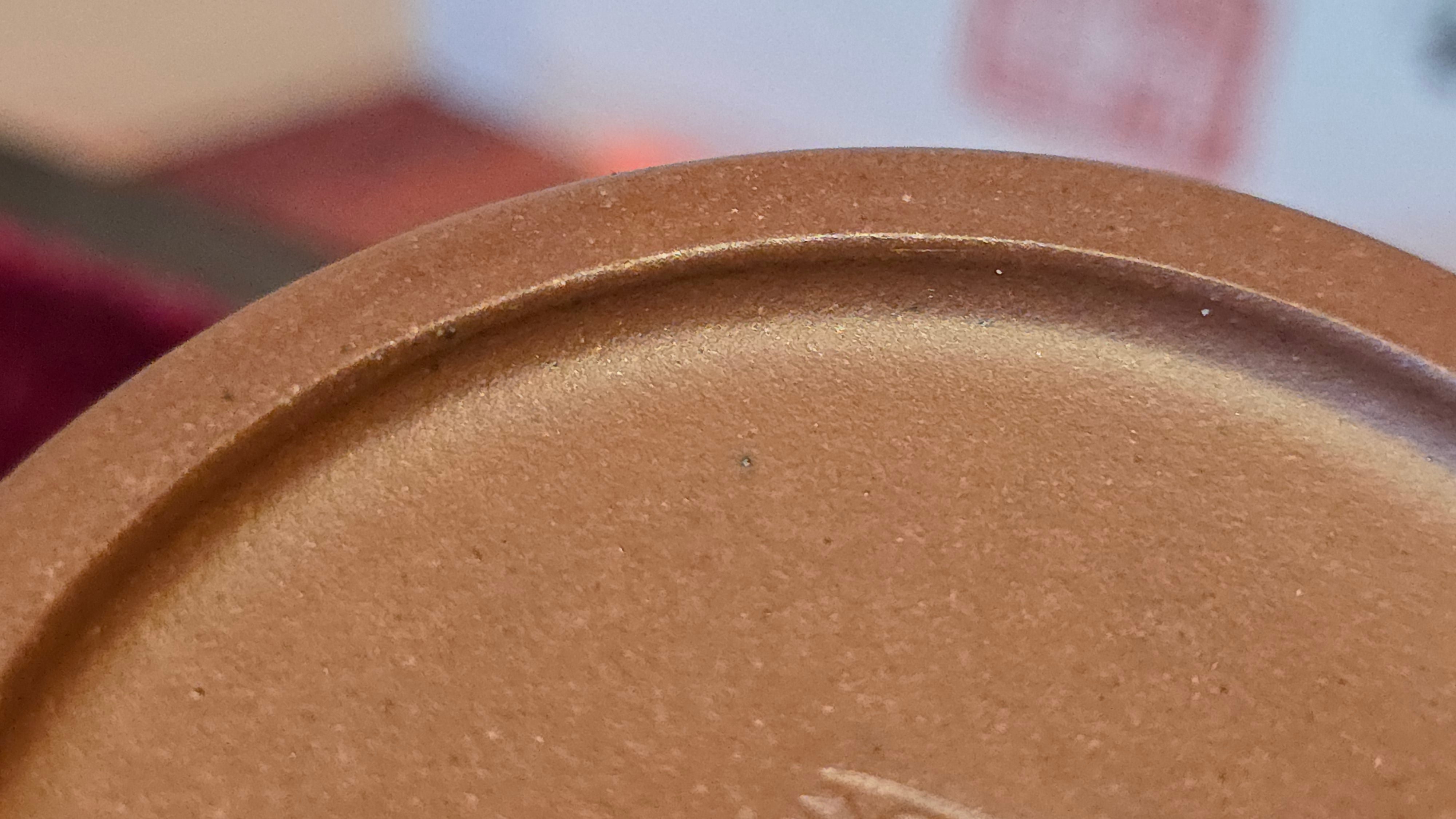 《宫灯》"Gong Deng", 195.3ml, Huang Long Yuan company's National-Authenticated Huang Long Shan 4th Quarry Di Cao Qing, Crafted by L3A Consummate Master Artist Li Yan Ru 李艳如。