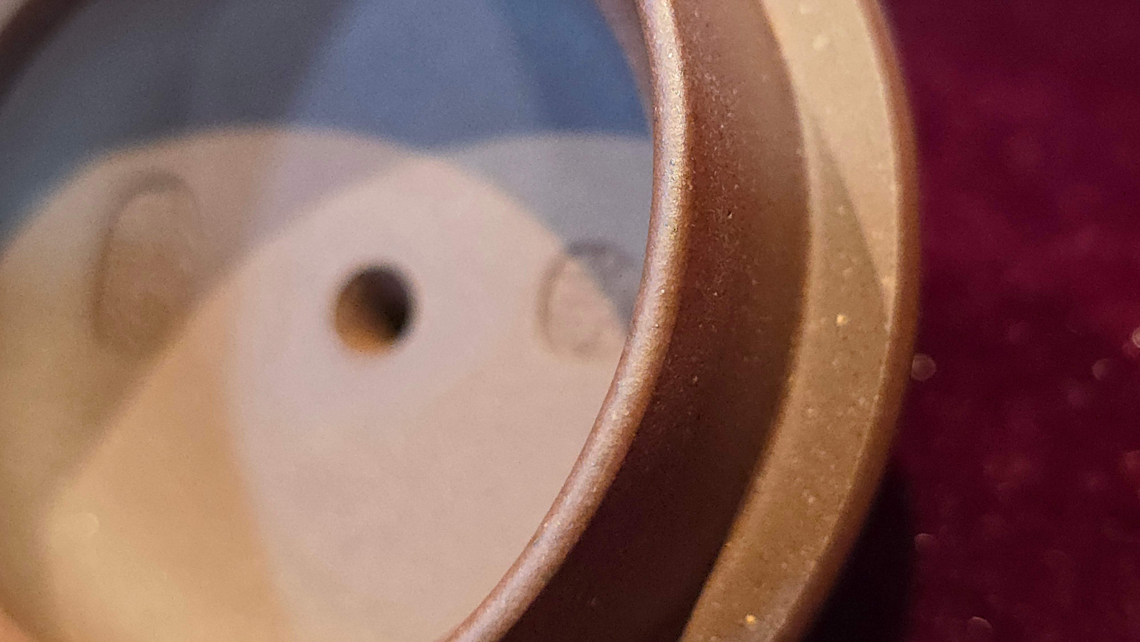 《宫灯》"Gong Deng", 195.3ml, Huang Long Yuan company's National-Authenticated Huang Long Shan 4th Quarry Di Cao Qing, Crafted by L3A Consummate Master Artist Li Yan Ru 李艳如。