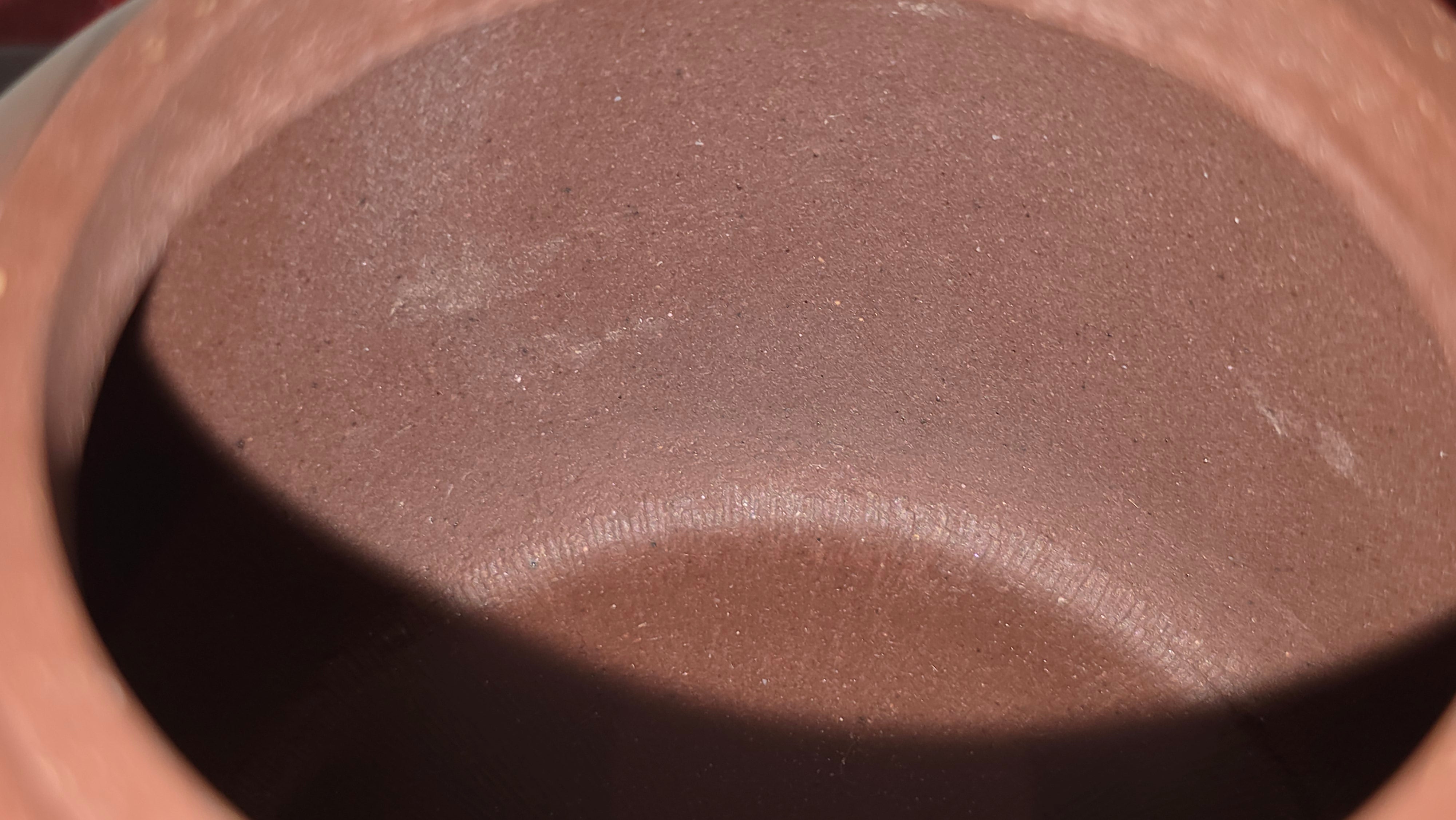 《宫灯》"Gong Deng", 195.3ml, Huang Long Yuan company's National-Authenticated Huang Long Shan 4th Quarry Di Cao Qing, Crafted by L3A Consummate Master Artist Li Yan Ru 李艳如。