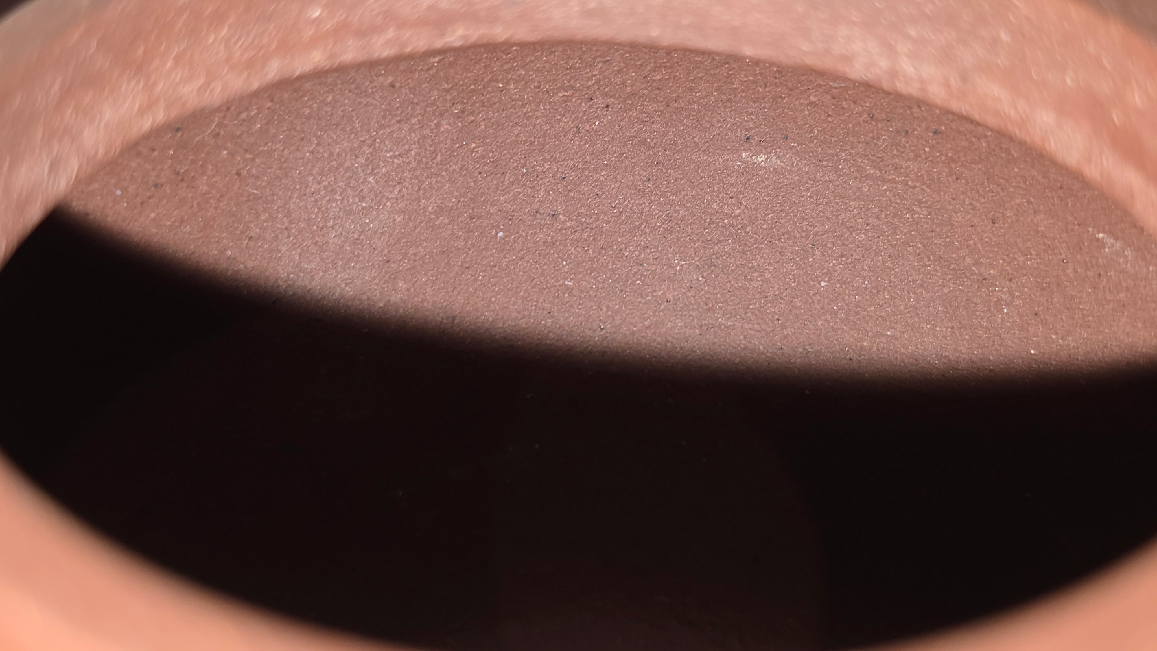 《宫灯》"Gong Deng", 195.3ml, Huang Long Yuan company's National-Authenticated Huang Long Shan 4th Quarry Di Cao Qing, Crafted by L3A Consummate Master Artist Li Yan Ru 李艳如。