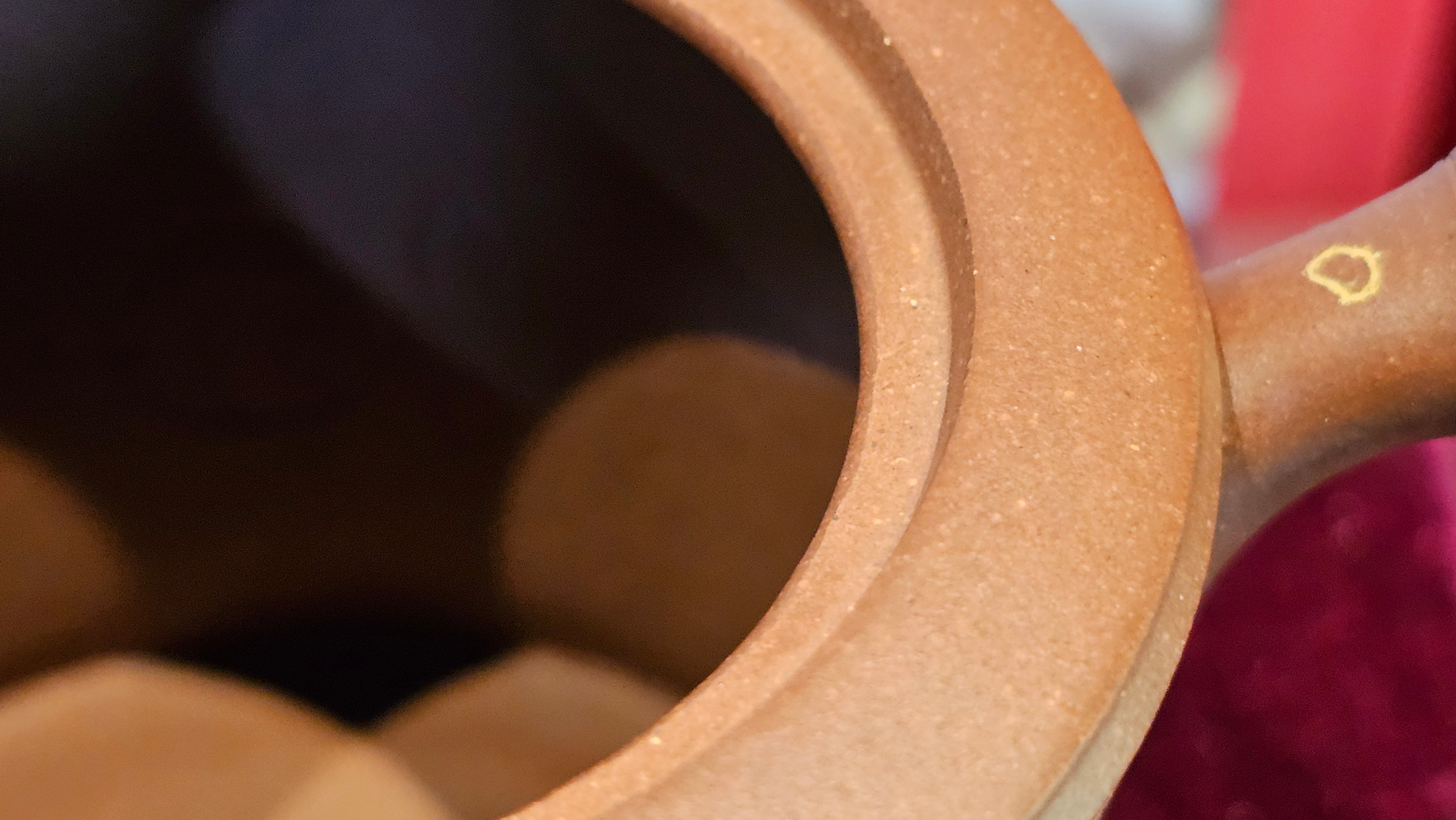 《湘妃竹段》"Xiang Fei Zhu Duan", 244.8ml, Di Cao Qing Zi Ni with Duan Ni Clay embellishments for the characteristic "Xiang Fei Bamboo" Patterns, by L4 Assoc Master Yu Chun Lei 俞春雷 ~!Congratulations to Kungfu Master J.G.! 1122hrs 23rd Nov 2025, New Orleans! LA!