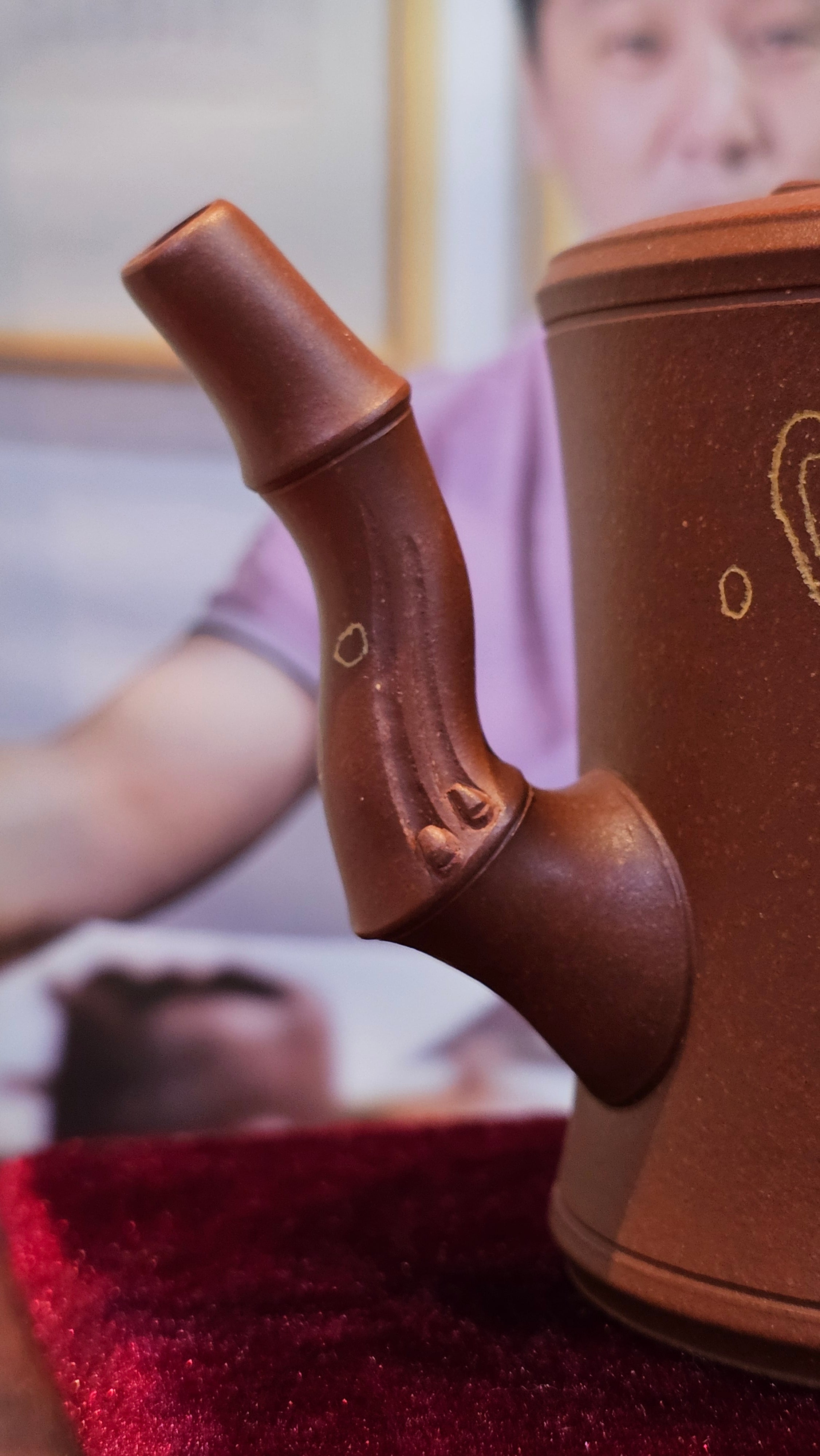 《湘妃竹段》"Xiang Fei Zhu Duan", 244.8ml, Di Cao Qing Zi Ni with Duan Ni Clay embellishments for the characteristic "Xiang Fei Bamboo" Patterns, by L4 Assoc Master Yu Chun Lei 俞春雷 ~!Congratulations to Kungfu Master J.G.! 1122hrs 23rd Nov 2025, New Orleans! LA!