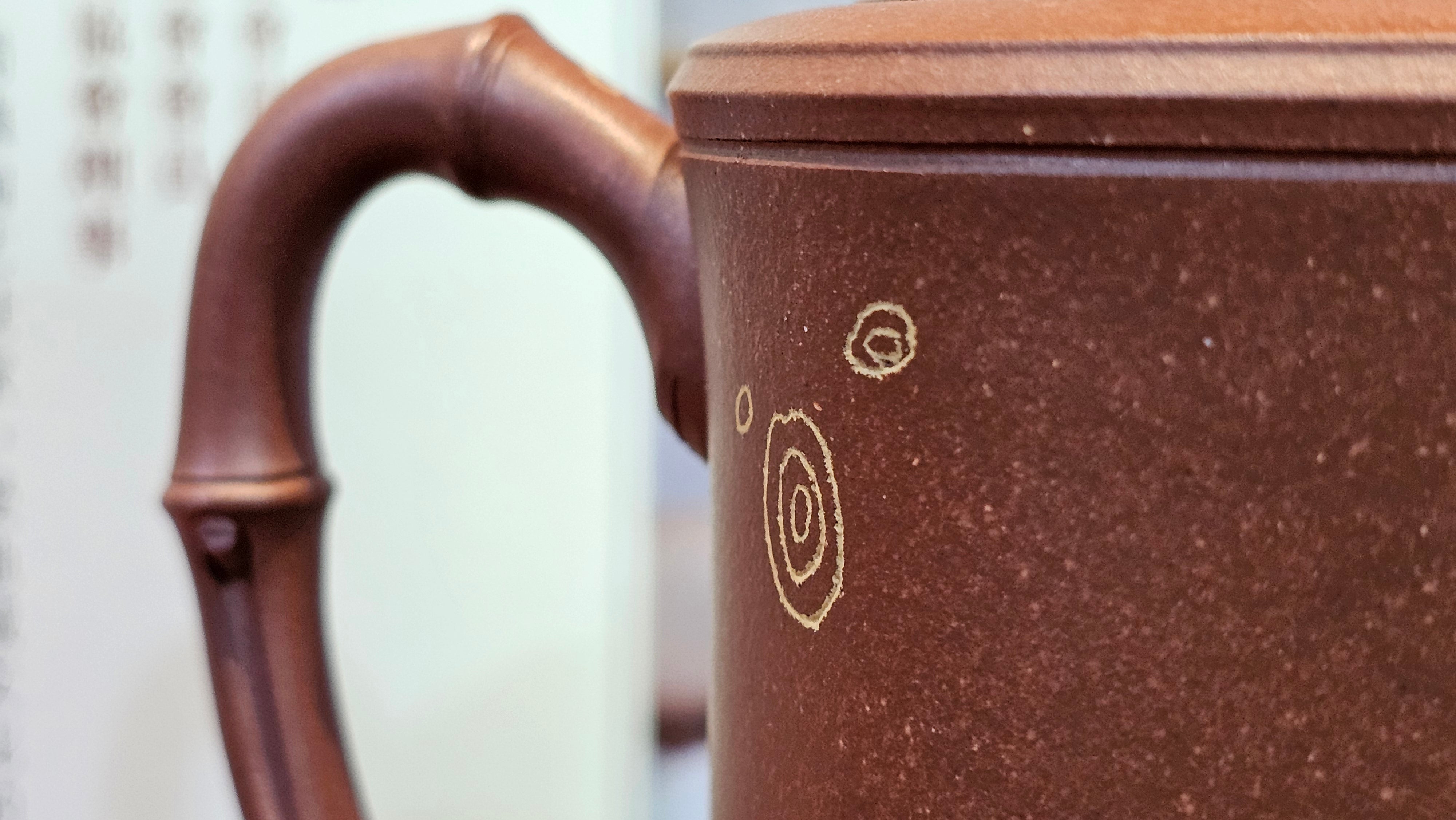 《湘妃竹段》"Xiang Fei Zhu Duan", 244.8ml, Di Cao Qing Zi Ni with Duan Ni Clay embellishments for the characteristic "Xiang Fei Bamboo" Patterns, by L4 Assoc Master Yu Chun Lei 俞春雷 ~!Congratulations to Kungfu Master J.G.! 1122hrs 23rd Nov 2025, New Orleans! LA!