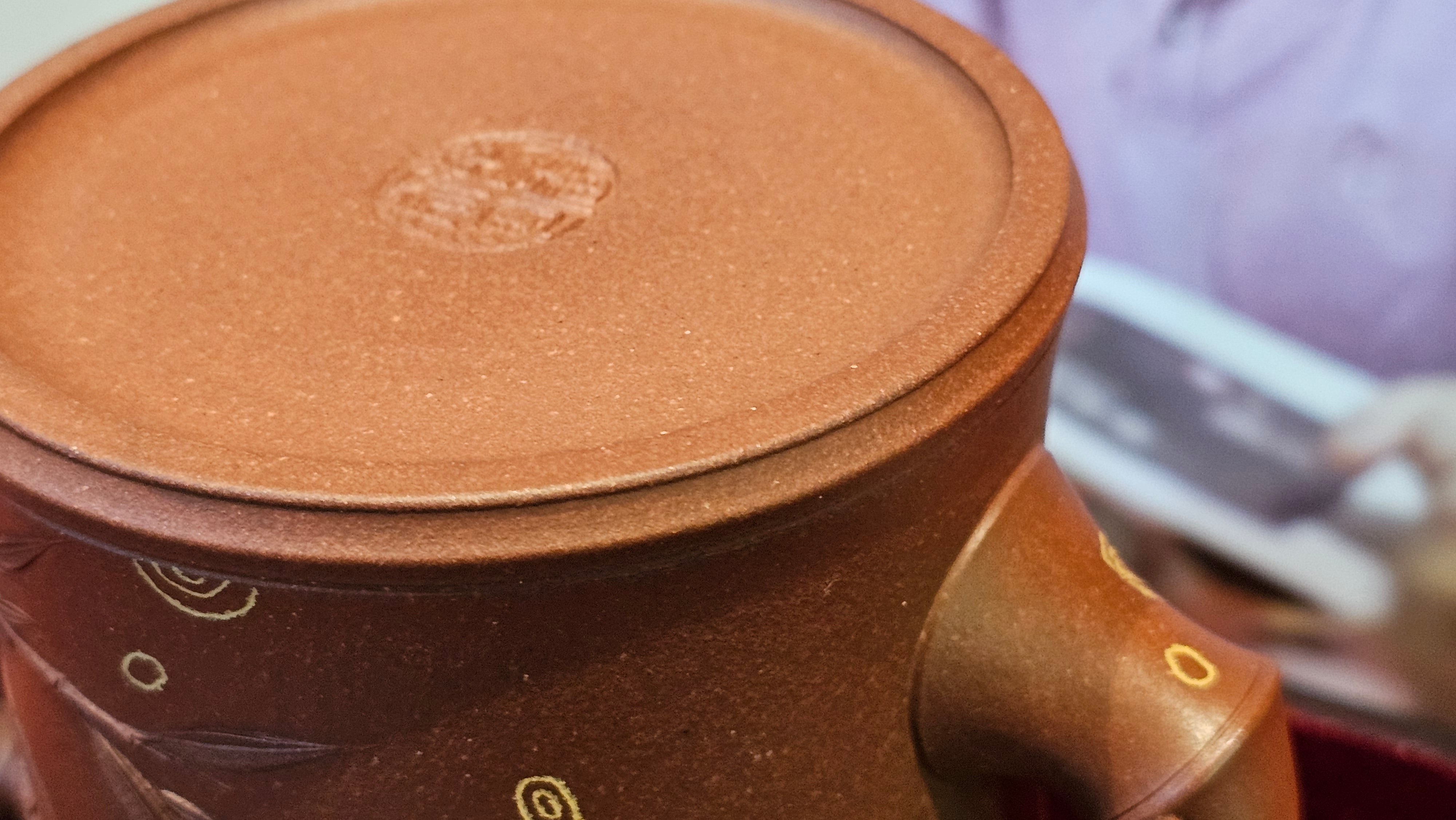 《湘妃竹段》"Xiang Fei Zhu Duan", 244.8ml, Di Cao Qing Zi Ni with Duan Ni Clay embellishments for the characteristic "Xiang Fei Bamboo" Patterns, by L4 Assoc Master Yu Chun Lei 俞春雷 ~!Congratulations to Kungfu Master J.G.! 1122hrs 23rd Nov 2025, New Orleans! LA!