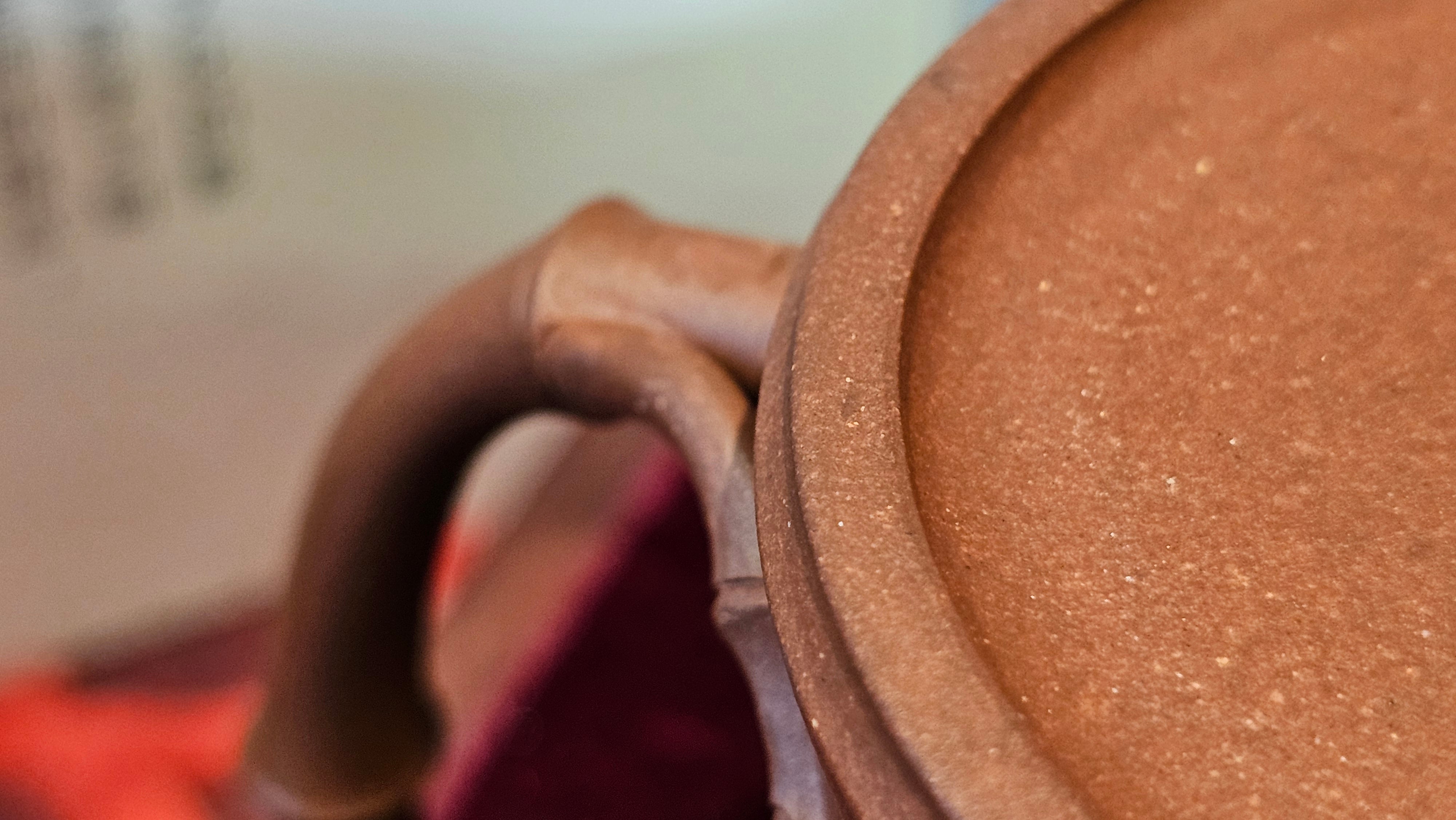 《湘妃竹段》"Xiang Fei Zhu Duan", 244.8ml, Di Cao Qing Zi Ni with Duan Ni Clay embellishments for the characteristic "Xiang Fei Bamboo" Patterns, by L4 Assoc Master Yu Chun Lei 俞春雷 ~!Congratulations to Kungfu Master J.G.! 1122hrs 23rd Nov 2025, New Orleans! LA!