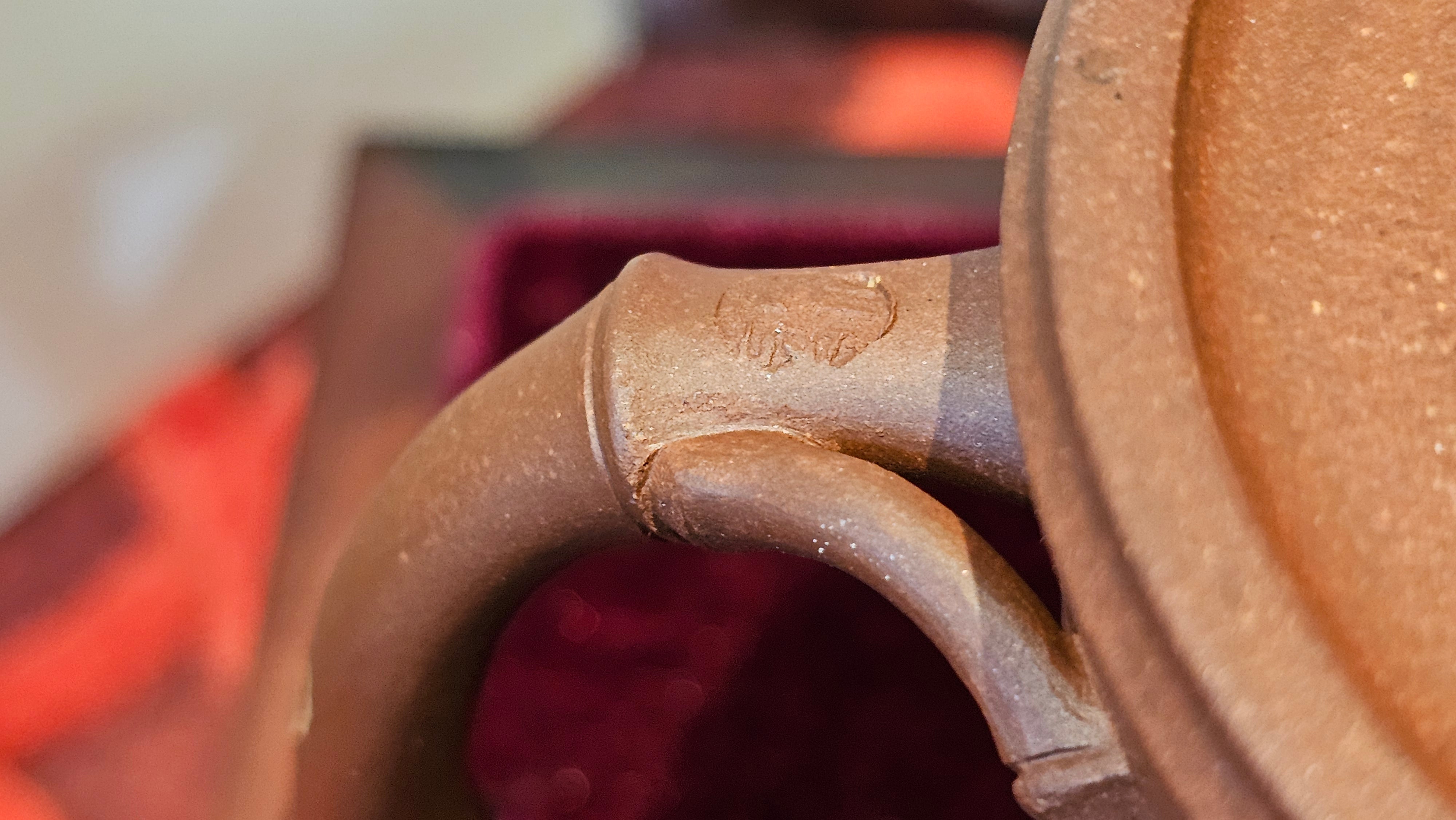 《湘妃竹段》"Xiang Fei Zhu Duan", 244.8ml, Di Cao Qing Zi Ni with Duan Ni Clay embellishments for the characteristic "Xiang Fei Bamboo" Patterns, by L4 Assoc Master Yu Chun Lei 俞春雷 ~!Congratulations to Kungfu Master J.G.! 1122hrs 23rd Nov 2025, New Orleans! LA!