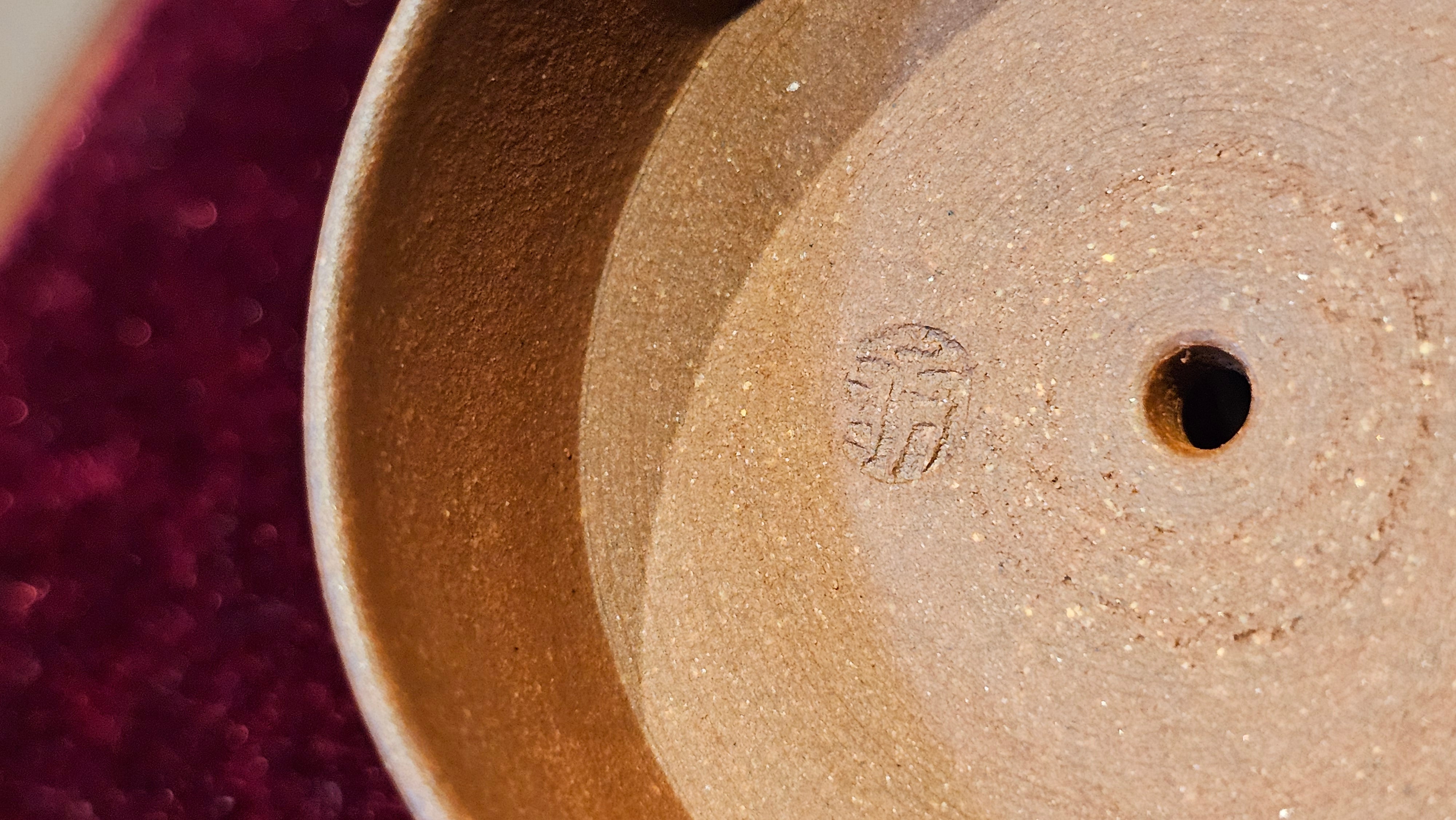 《湘妃竹段》"Xiang Fei Zhu Duan", 244.8ml, Di Cao Qing Zi Ni with Duan Ni Clay embellishments for the characteristic "Xiang Fei Bamboo" Patterns, by L4 Assoc Master Yu Chun Lei 俞春雷 ~!Congratulations to Kungfu Master J.G.! 1122hrs 23rd Nov 2025, New Orleans! LA!