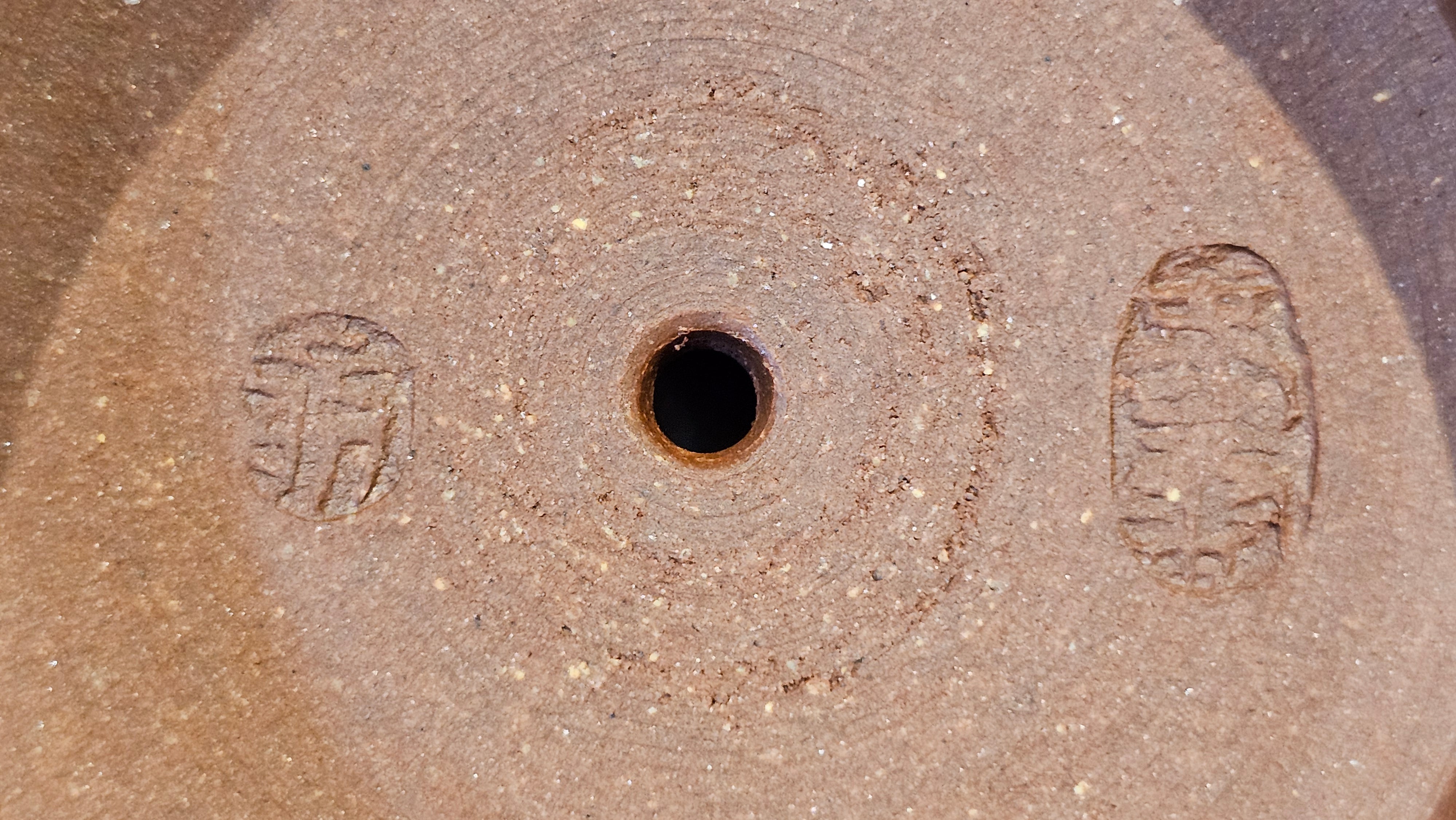 《湘妃竹段》"Xiang Fei Zhu Duan", 244.8ml, Di Cao Qing Zi Ni with Duan Ni Clay embellishments for the characteristic "Xiang Fei Bamboo" Patterns, by L4 Assoc Master Yu Chun Lei 俞春雷 ~!Congratulations to Kungfu Master J.G.! 1122hrs 23rd Nov 2025, New Orleans! LA!