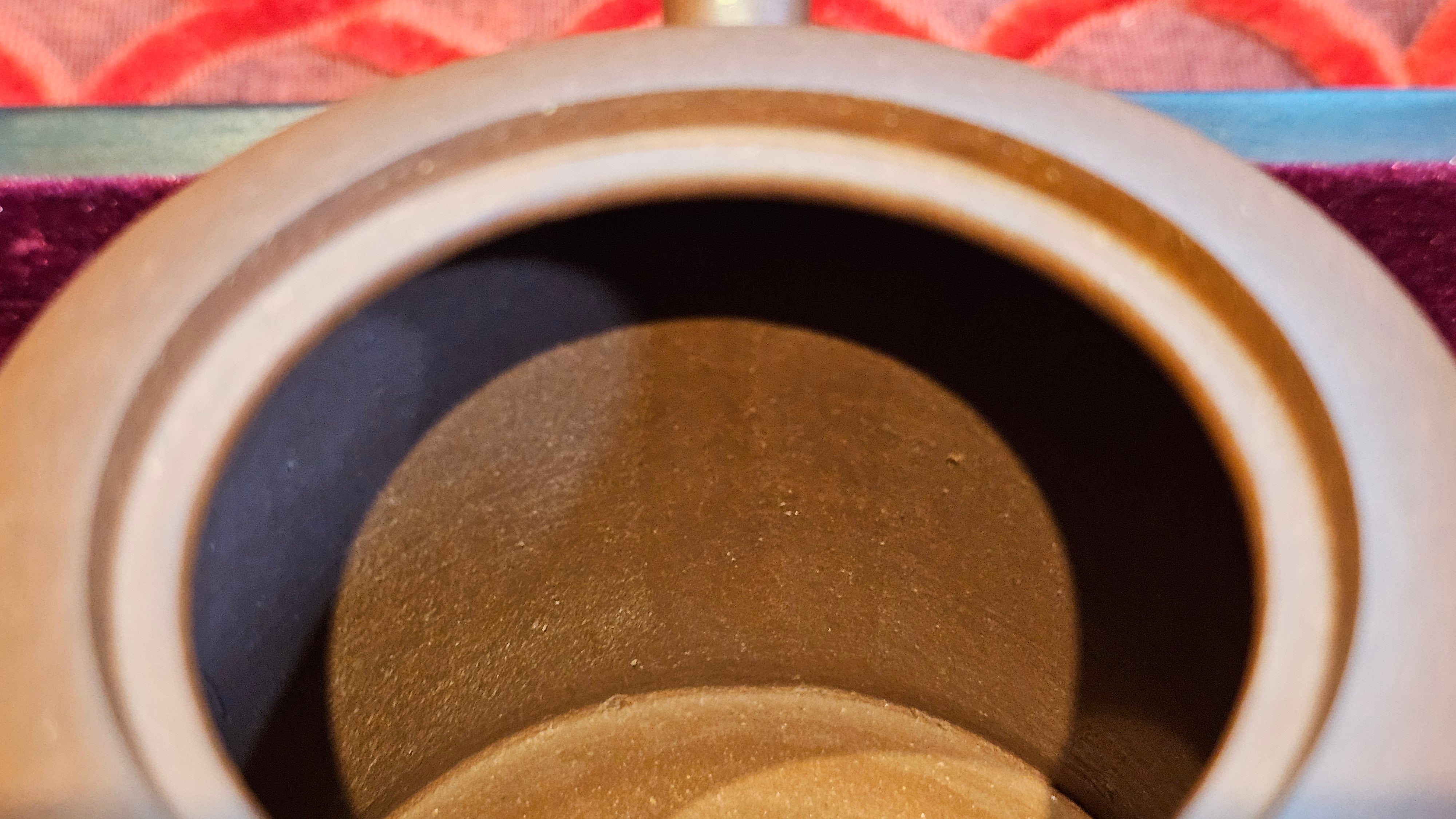 《湘妃竹段》"Xiang Fei Zhu Duan", 244.8ml, Di Cao Qing Zi Ni with Duan Ni Clay embellishments for the characteristic "Xiang Fei Bamboo" Patterns, by L4 Assoc Master Yu Chun Lei 俞春雷 ~!Congratulations to Kungfu Master J.G.! 1122hrs 23rd Nov 2025, New Orleans! LA!