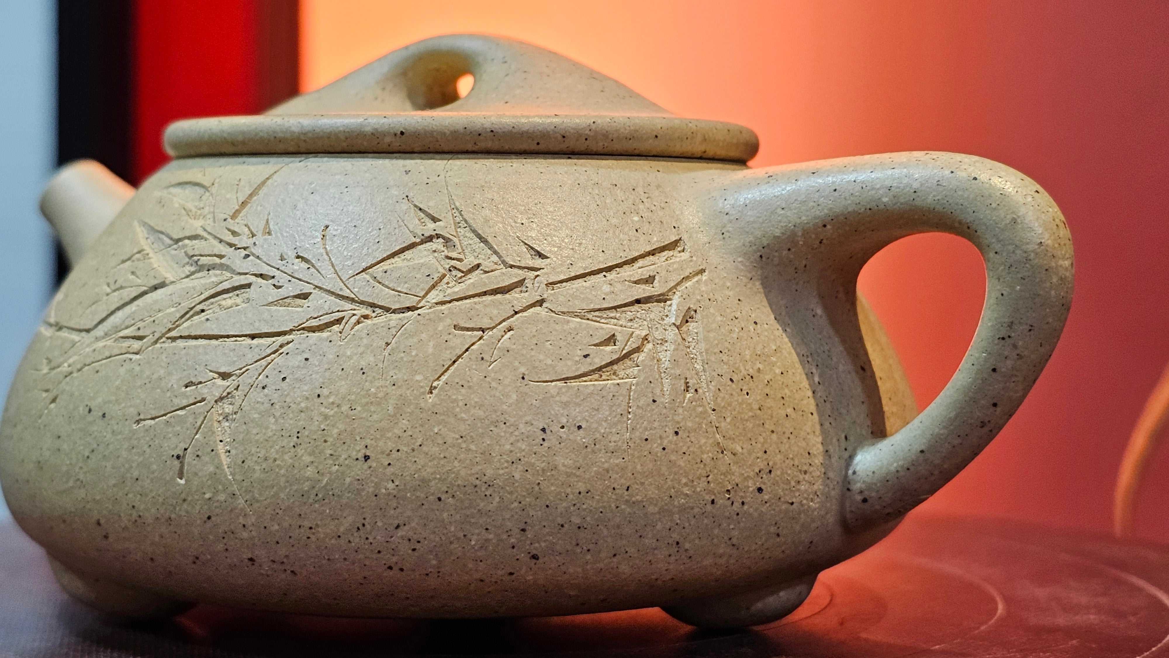 Jing Zhou Shi Piao 景舟石瓢, Zhi Ma Duan Ni 芝麻段泥, 186.8ml, by Craftsman Gu Xiao Ming 顾小明; Engraving of Bamboo & Poem in Kai Shu 竹与诗词(楷书)刻绘 by Craftsman Ruo Xi 若兮 ~ Congratulations!to Mr M.B.! 0132hrs 26th Nov 2025, Los Angeles! CA!