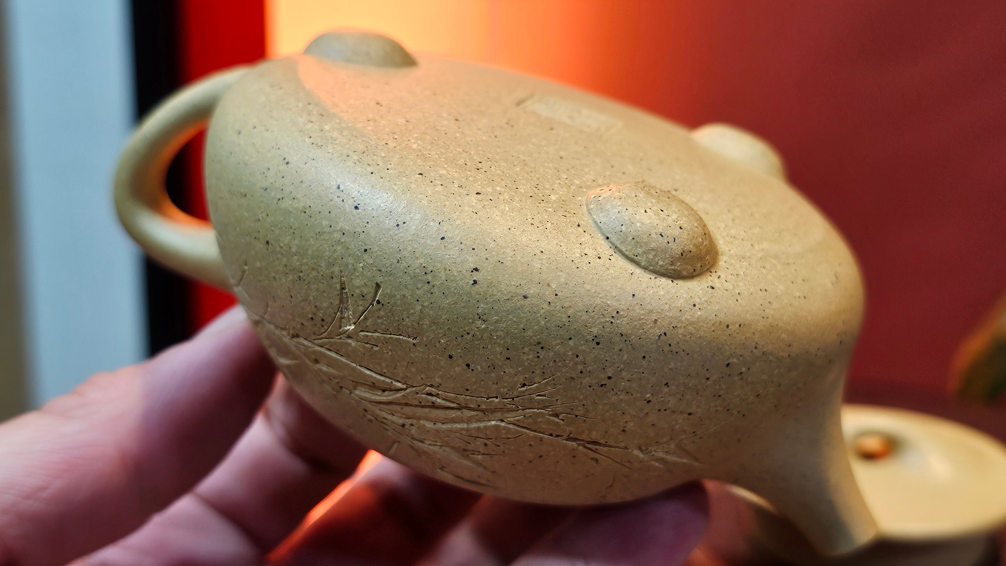 Jing Zhou Shi Piao 景舟石瓢, Zhi Ma Duan Ni 芝麻段泥, 186.8ml, by Craftsman Gu Xiao Ming 顾小明; Engraving of Bamboo & Poem in Kai Shu 竹与诗词(楷书)刻绘 by Craftsman Ruo Xi 若兮 ~ Congratulations!to Mr M.B.! 0132hrs 26th Nov 2025, Los Angeles! CA!