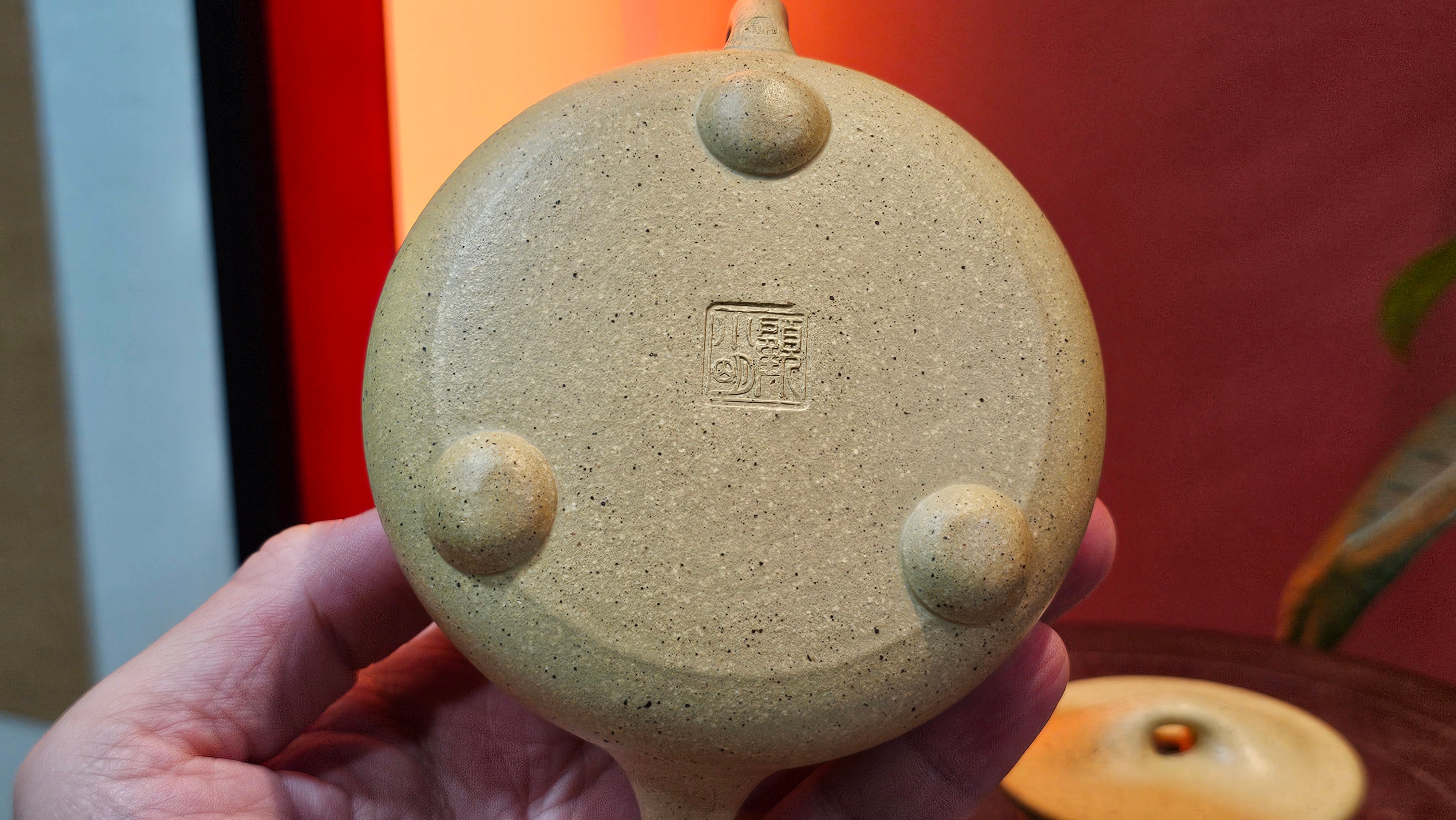 Jing Zhou Shi Piao 景舟石瓢, Zhi Ma Duan Ni 芝麻段泥, 186.8ml, by Craftsman Gu Xiao Ming 顾小明; Engraving of Bamboo & Poem in Kai Shu 竹与诗词(楷书)刻绘 by Craftsman Ruo Xi 若兮 ~ Congratulations!to Mr M.B.! 0132hrs 26th Nov 2025, Los Angeles! CA!