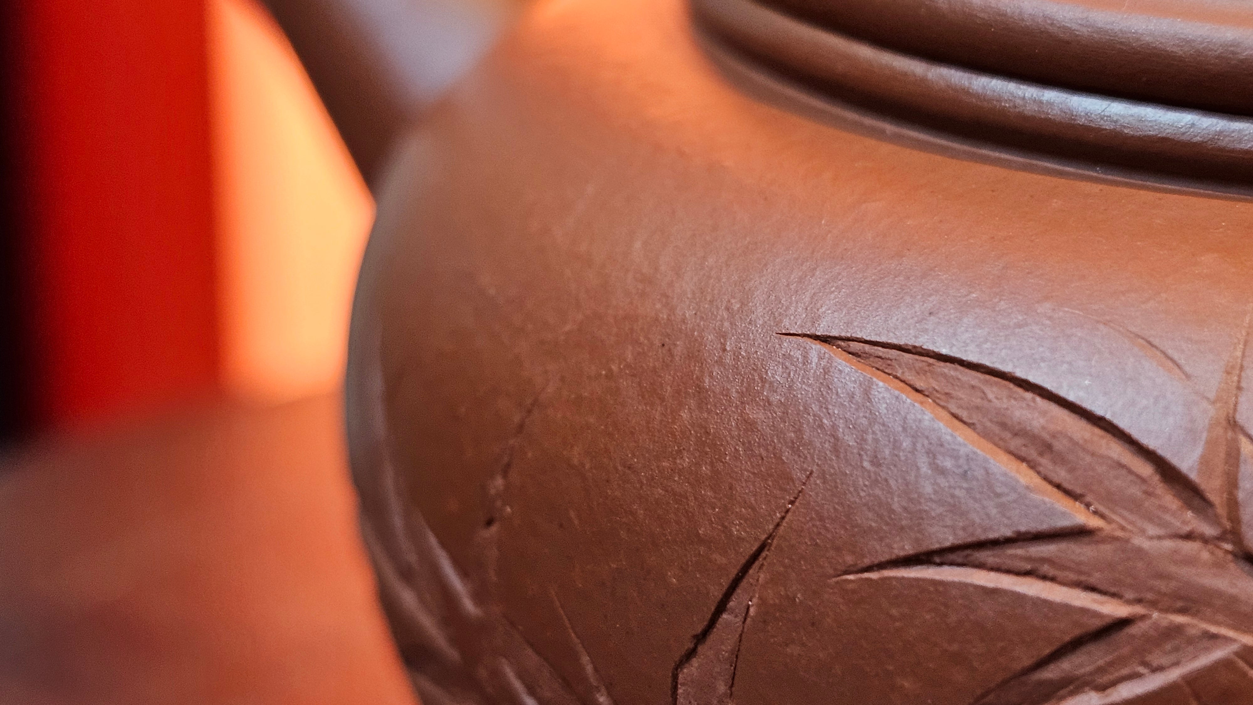 Shui Ping 水平, 156.3ml, Xiao Mei Yao Zhu Ni 小煤窑朱泥, by our Craftsman Chen Yue Fei 陈跃飞, "平步青云" and Bamboo Engraving by Craftsman Yi De Shu 一德书。