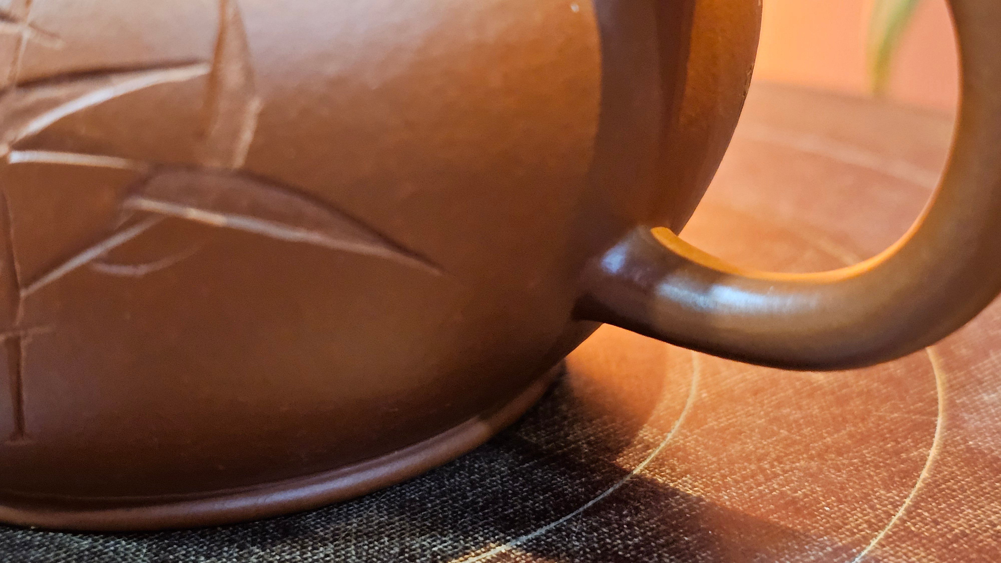 Shui Ping 水平, 156.3ml, Xiao Mei Yao Zhu Ni 小煤窑朱泥, by our Craftsman Chen Yue Fei 陈跃飞, "平步青云" and Bamboo Engraving by Craftsman Yi De Shu 一德书。