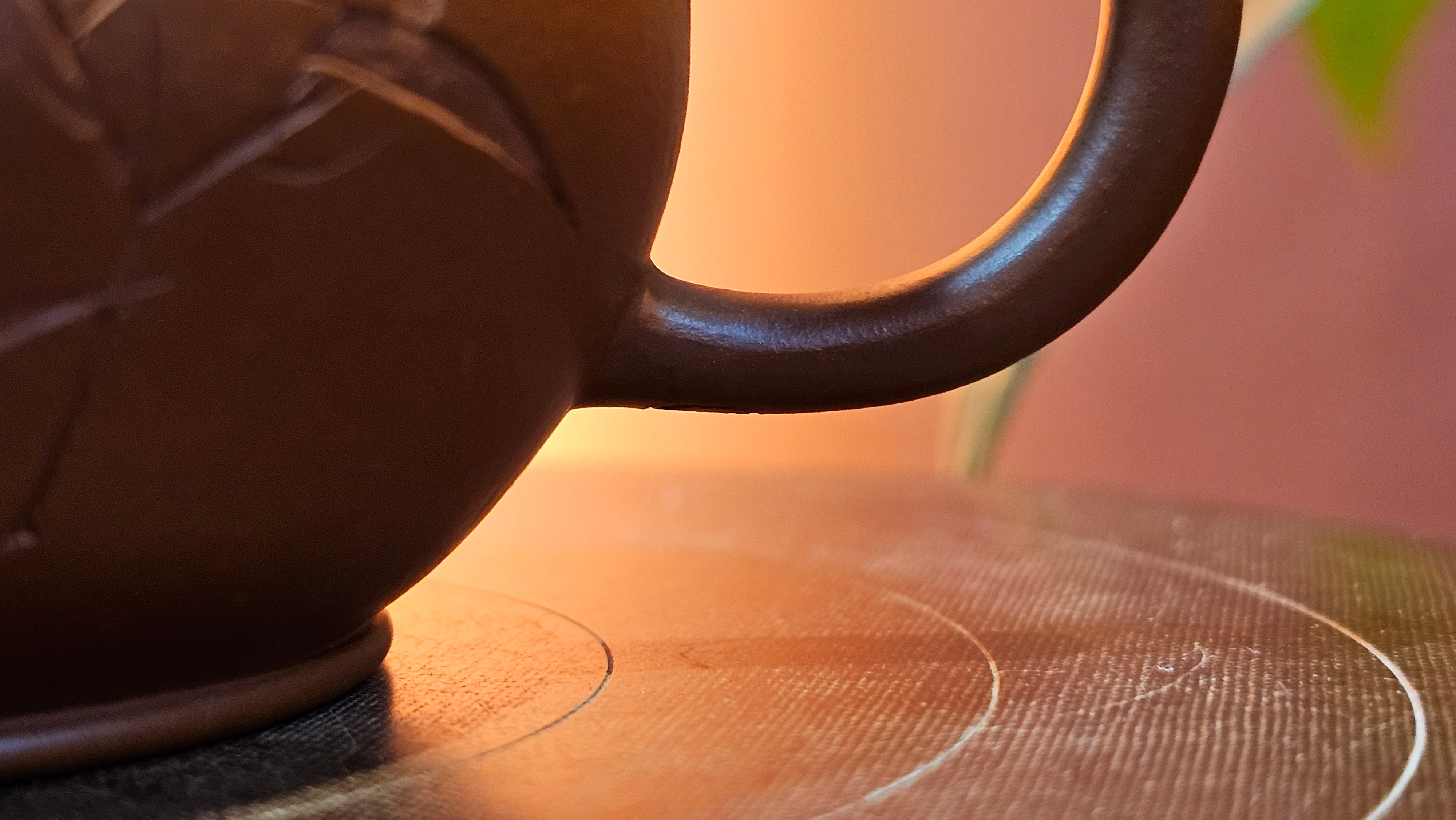 Shui Ping 水平, 156.3ml, Xiao Mei Yao Zhu Ni 小煤窑朱泥, by our Craftsman Chen Yue Fei 陈跃飞, "平步青云" and Bamboo Engraving by Craftsman Yi De Shu 一德书。