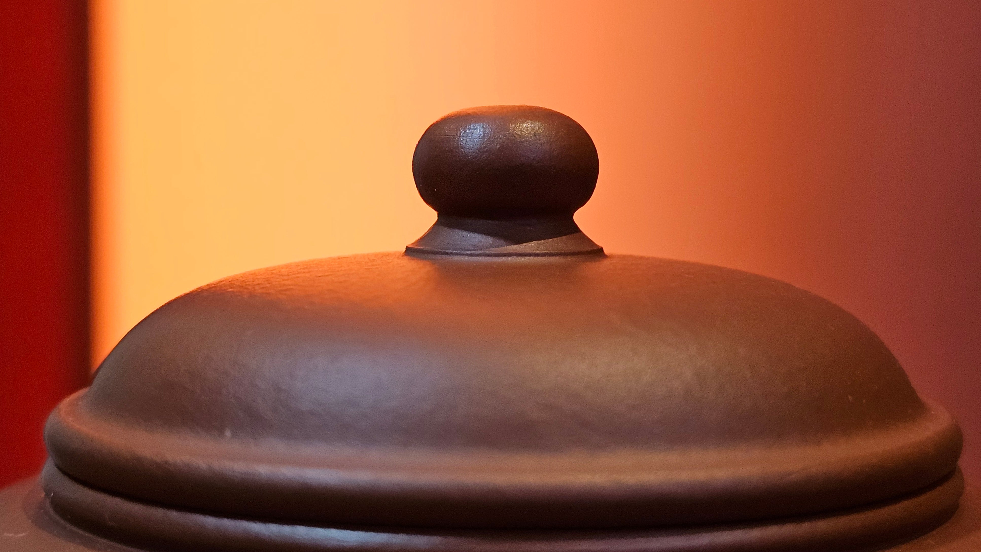 Shui Ping 水平, 156.3ml, Xiao Mei Yao Zhu Ni 小煤窑朱泥, by our Craftsman Chen Yue Fei 陈跃飞, "平步青云" and Bamboo Engraving by Craftsman Yi De Shu 一德书。