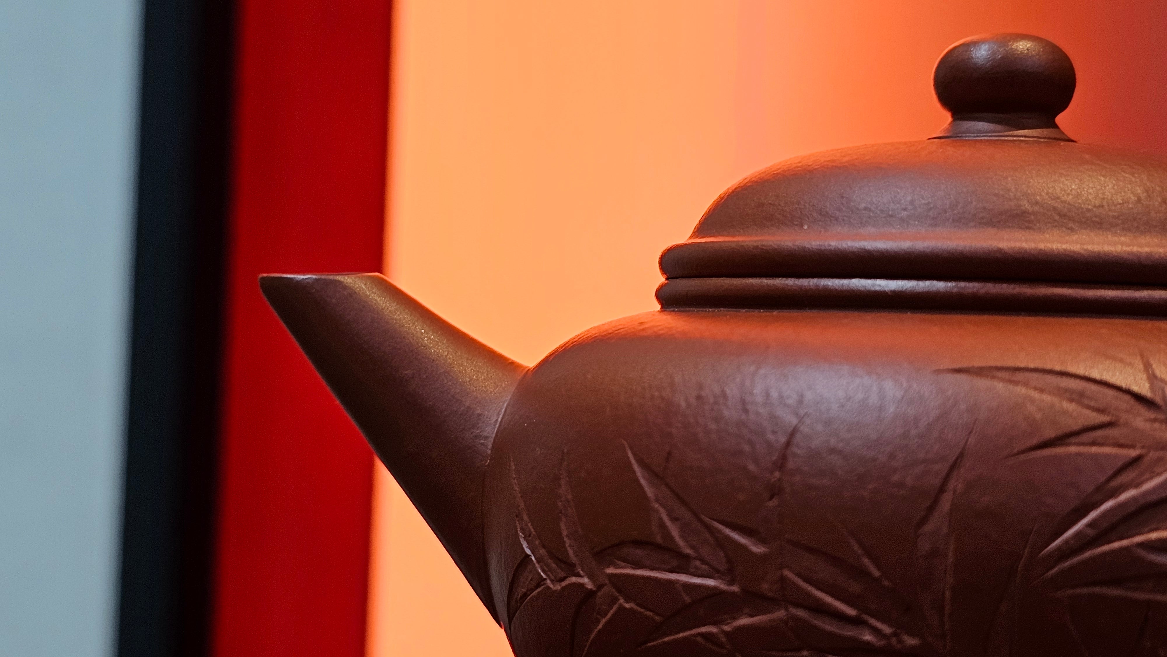 Shui Ping 水平, 156.3ml, Xiao Mei Yao Zhu Ni 小煤窑朱泥, by our Craftsman Chen Yue Fei 陈跃飞, "平步青云" and Bamboo Engraving by Craftsman Yi De Shu 一德书。