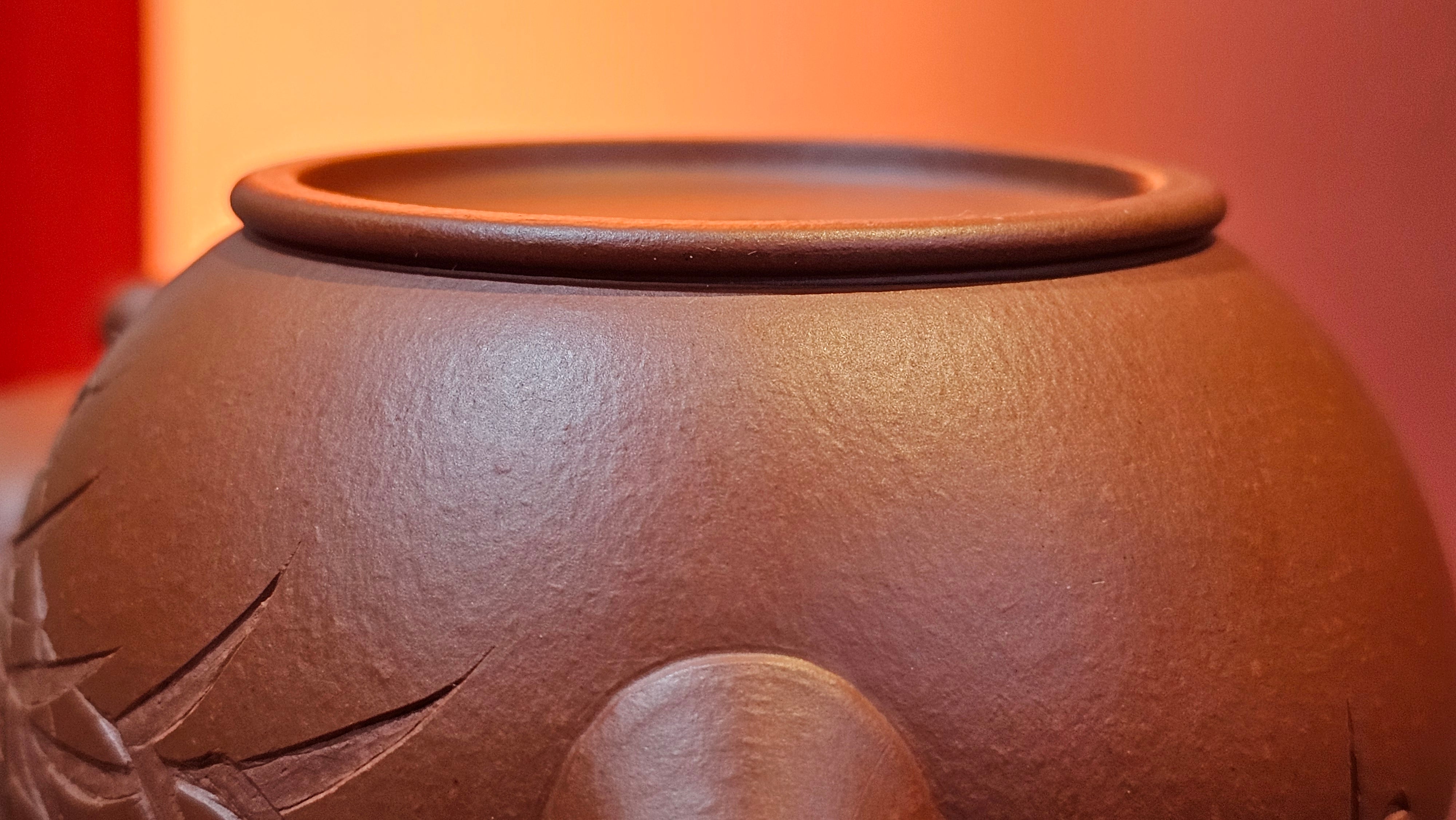 Shui Ping 水平, 156.3ml, Xiao Mei Yao Zhu Ni 小煤窑朱泥, by our Craftsman Chen Yue Fei 陈跃飞, "平步青云" and Bamboo Engraving by Craftsman Yi De Shu 一德书。