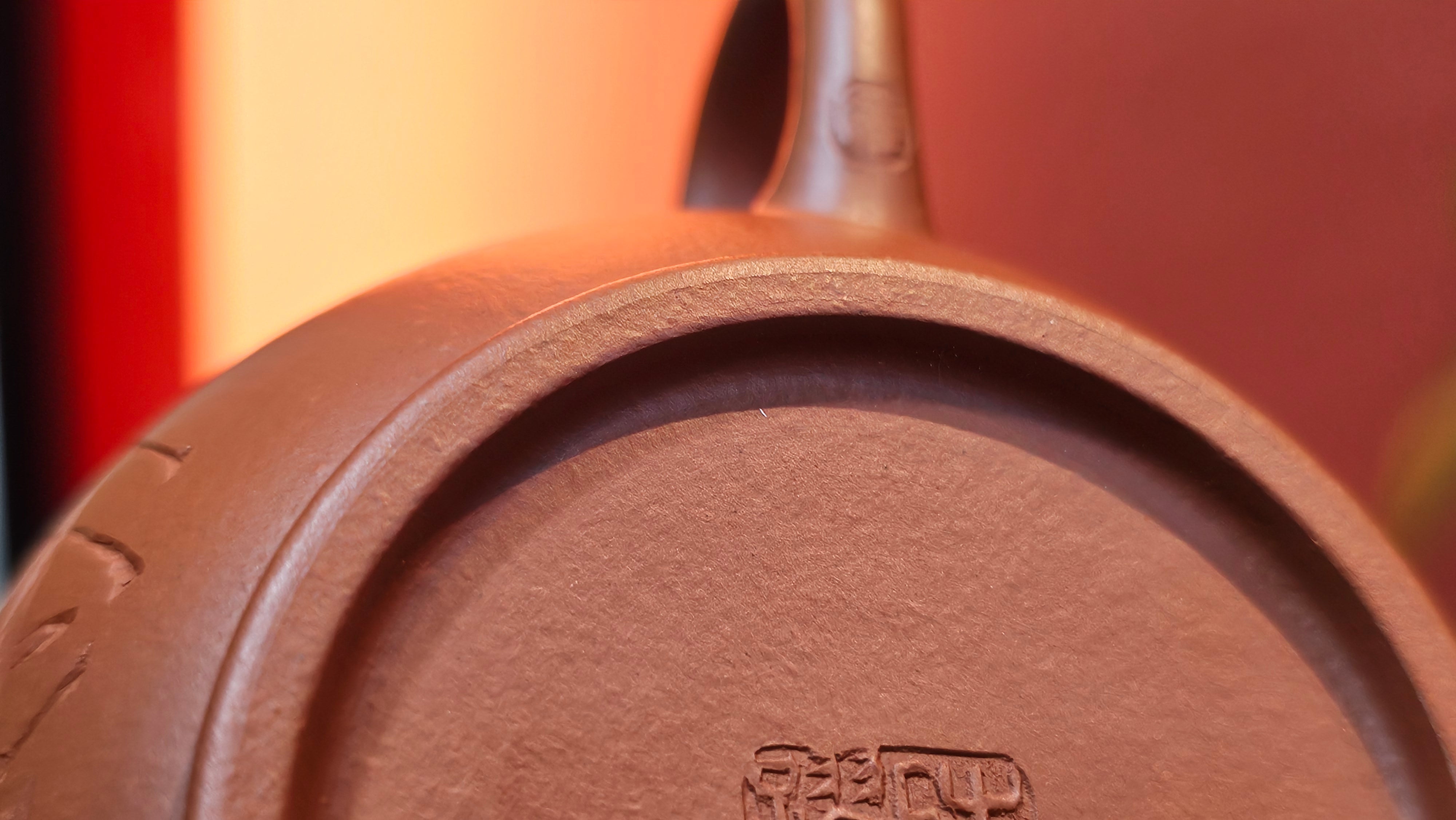 Shui Ping 水平, 156.3ml, Xiao Mei Yao Zhu Ni 小煤窑朱泥, by our Craftsman Chen Yue Fei 陈跃飞, "平步青云" and Bamboo Engraving by Craftsman Yi De Shu 一德书。