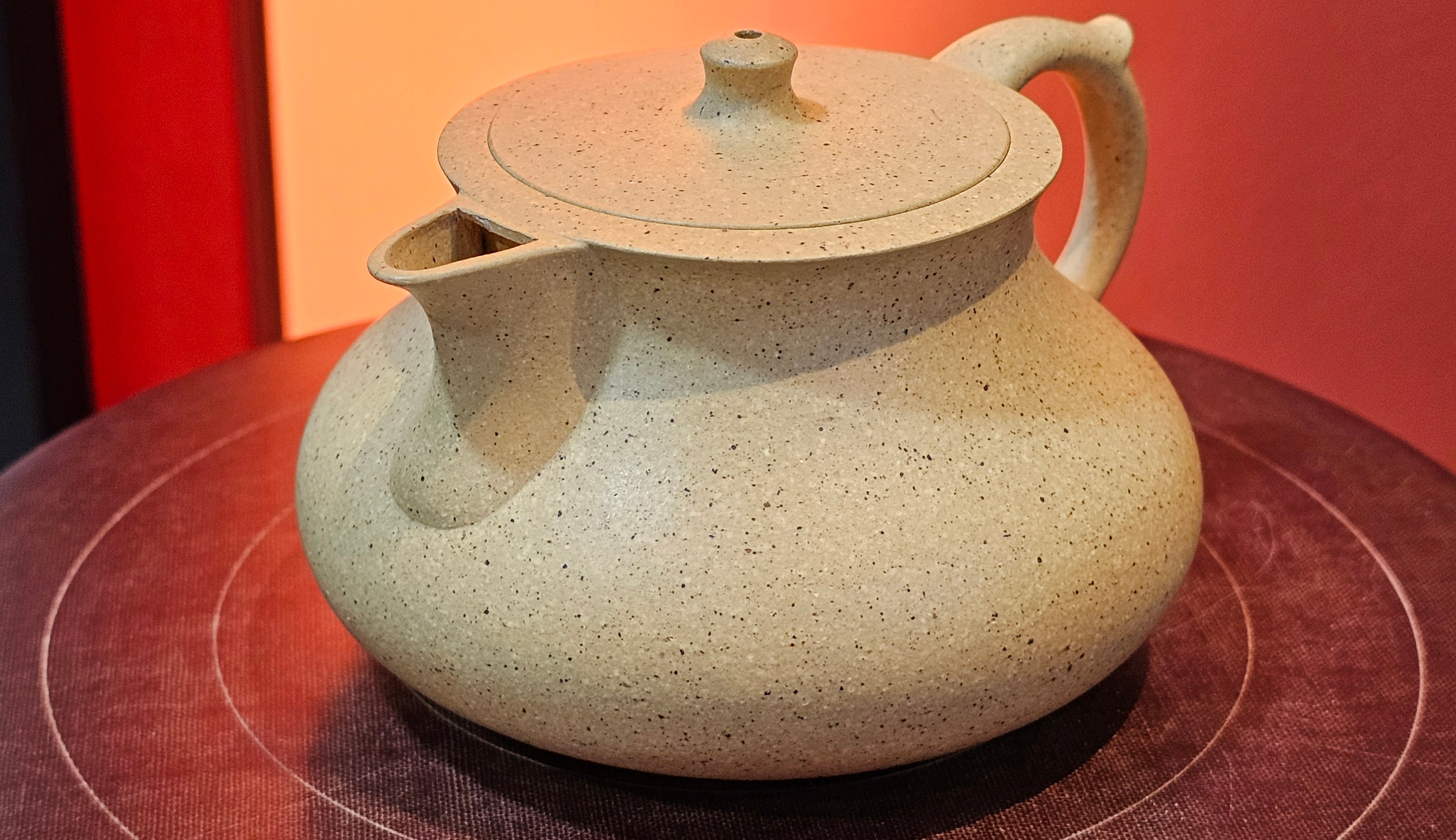 Le Rong《乐荣》, 186.3ml, Zhi Ma Duan Ni 芝麻段泥, by Craftsman Gu Xiao Ming 顾小明 ~ Congratulations to!Mr K.F., 1828hrs 25th Nov 2026, Chamblee! GA!