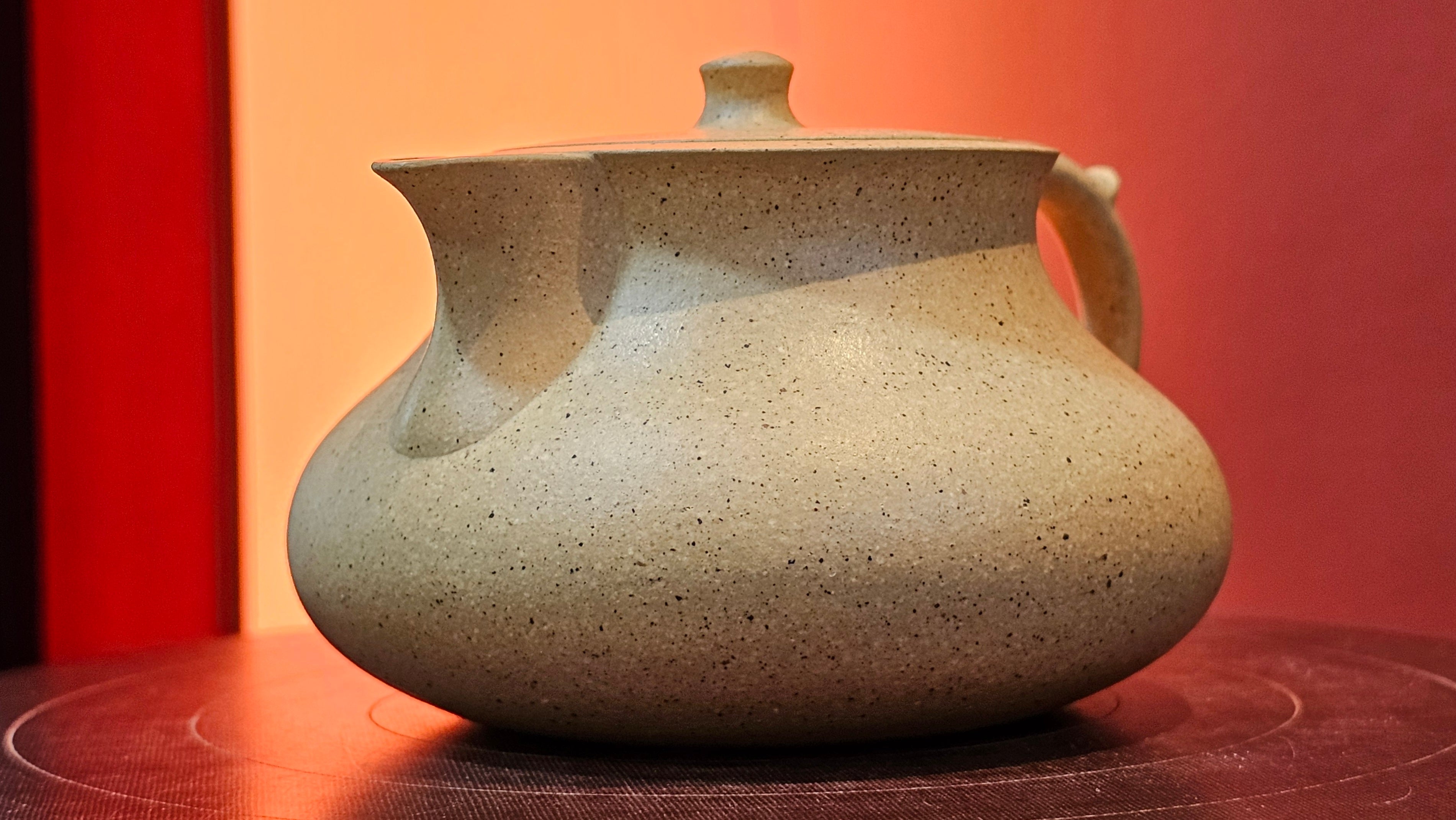 Le Rong《乐荣》, 186.3ml, Zhi Ma Duan Ni 芝麻段泥, by Craftsman Gu Xiao Ming 顾小明 ~ Congratulations to!Mr K.F., 1828hrs 25th Nov 2026, Chamblee! GA!