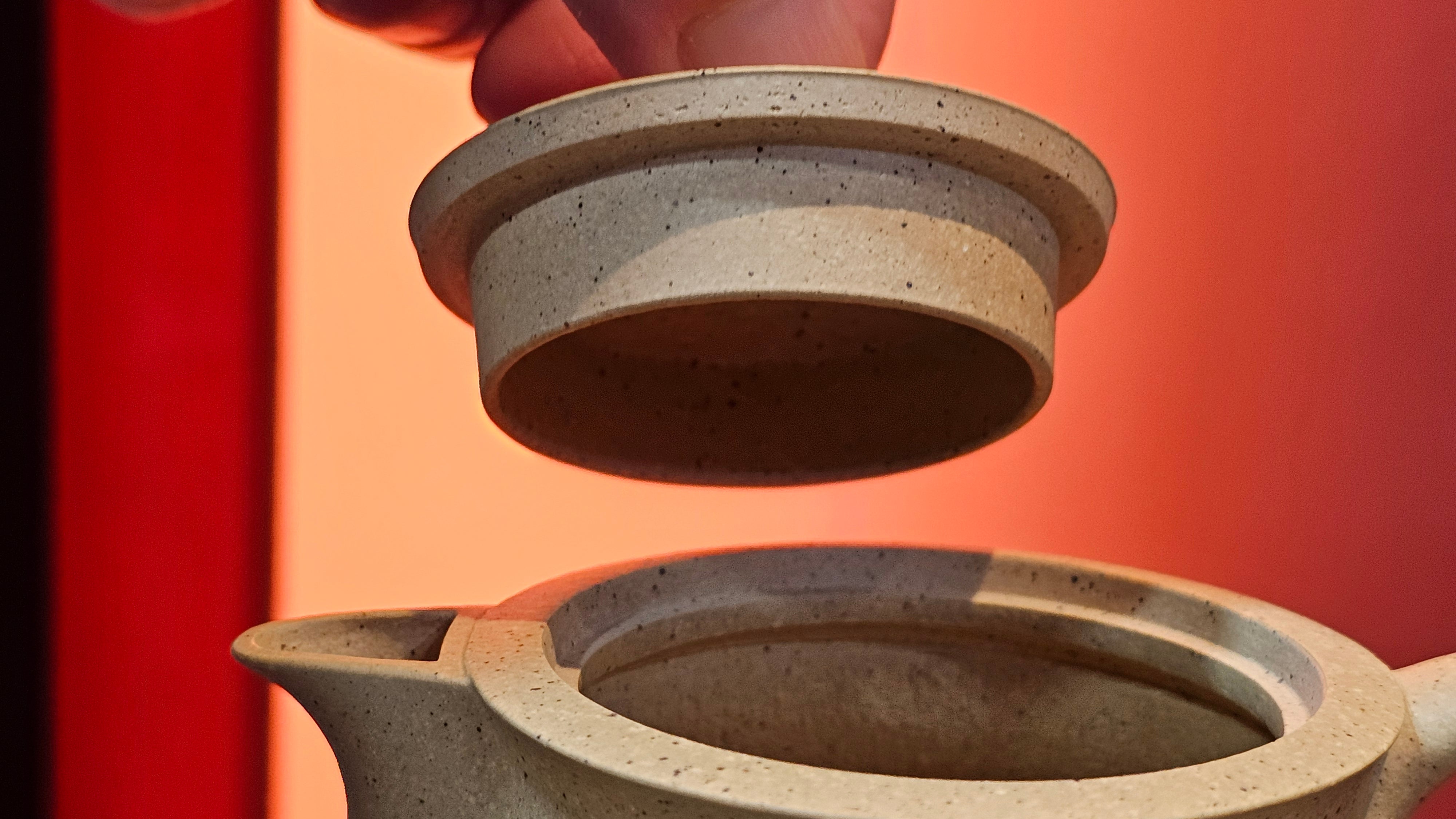 Le Rong《乐荣》, 186.3ml, Zhi Ma Duan Ni 芝麻段泥, by Craftsman Gu Xiao Ming 顾小明 ~ Congratulations to!Mr K.F., 1828hrs 25th Nov 2026, Chamblee! GA!