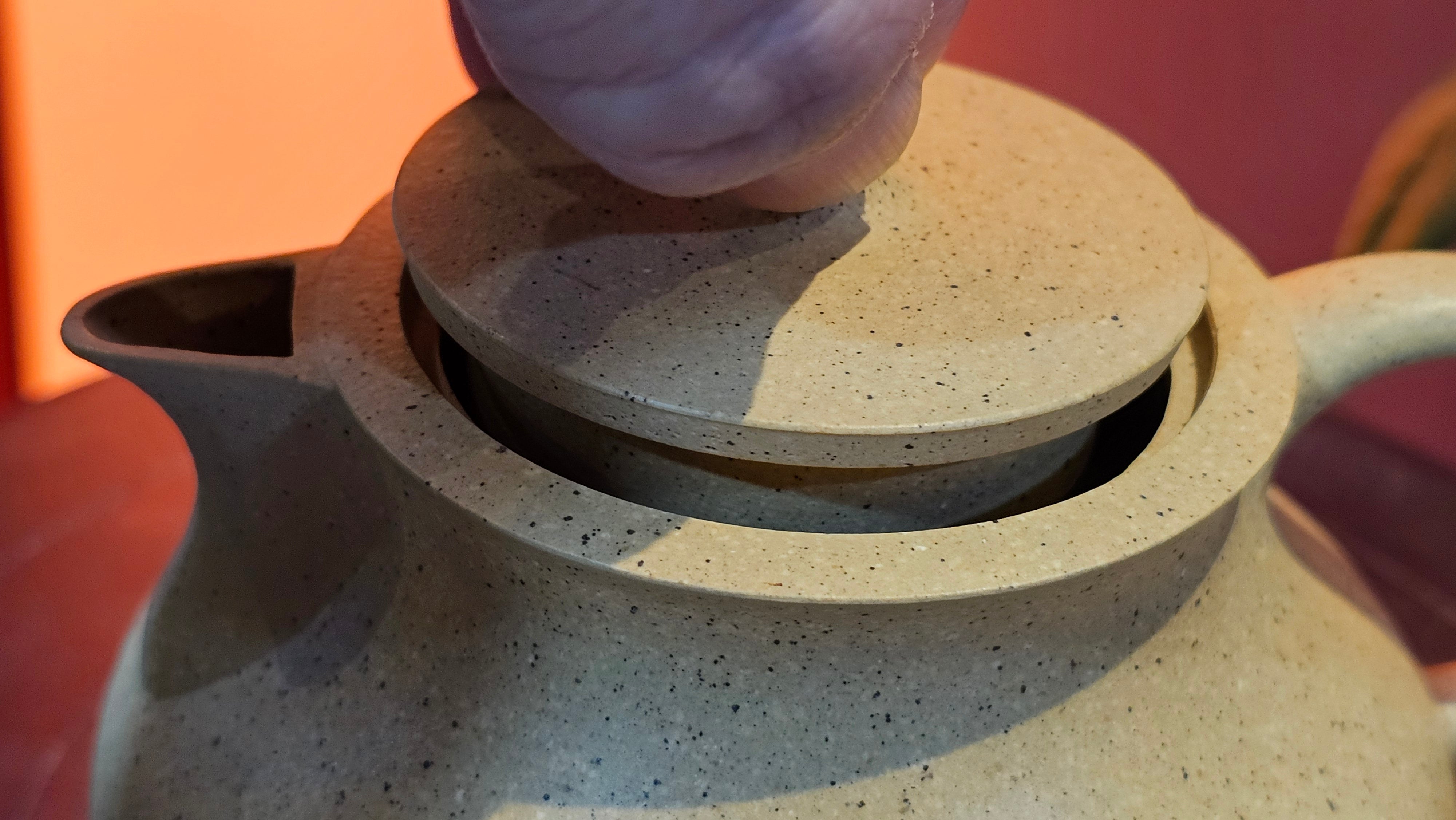 Le Rong《乐荣》, 186.3ml, Zhi Ma Duan Ni 芝麻段泥, by Craftsman Gu Xiao Ming 顾小明 ~ Congratulations to!Mr K.F., 1828hrs 25th Nov 2026, Chamblee! GA!