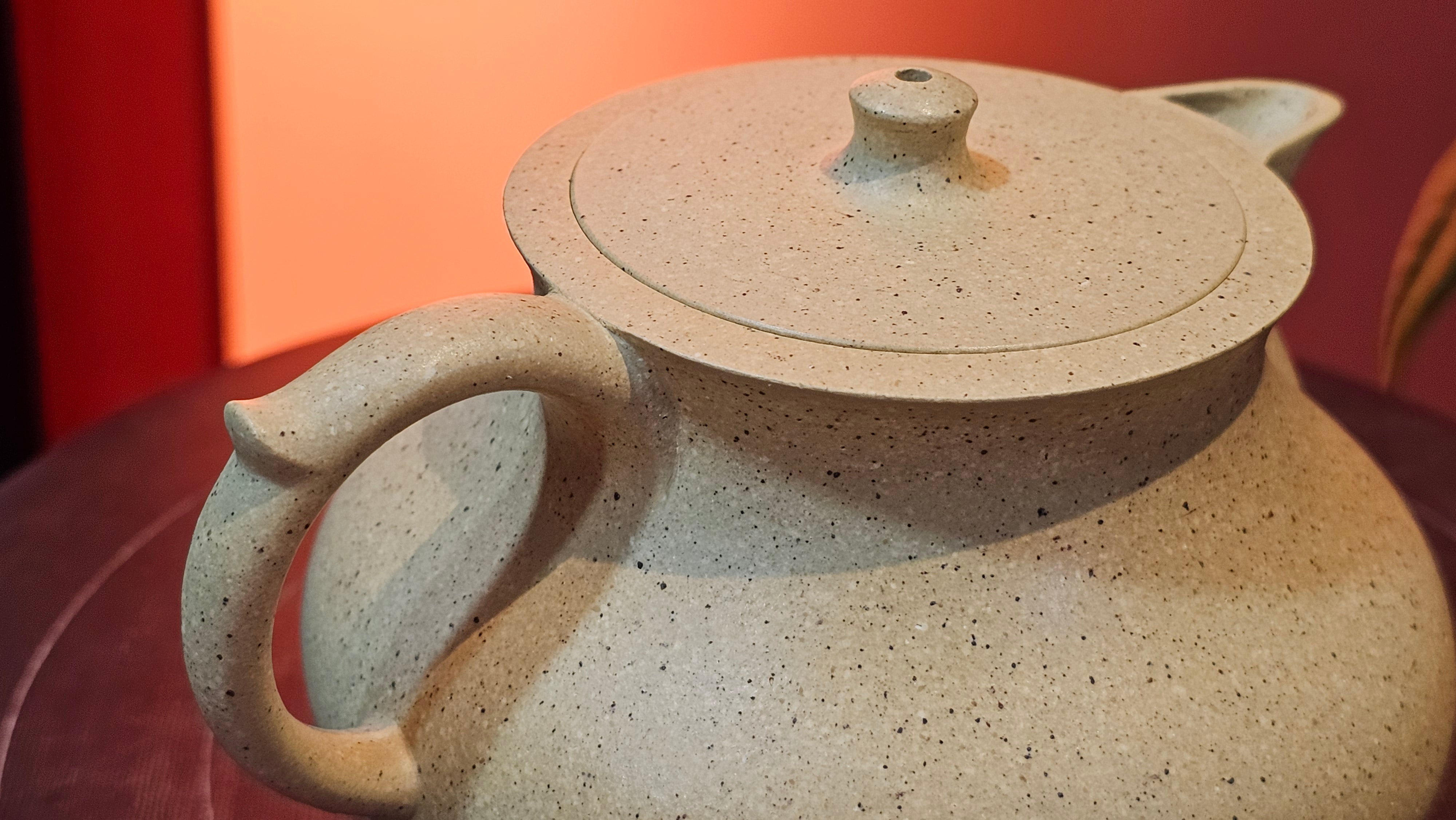 Le Rong《乐荣》, 186.3ml, Zhi Ma Duan Ni 芝麻段泥, by Craftsman Gu Xiao Ming 顾小明 ~ Congratulations to!Mr K.F., 1828hrs 25th Nov 2026, Chamblee! GA!