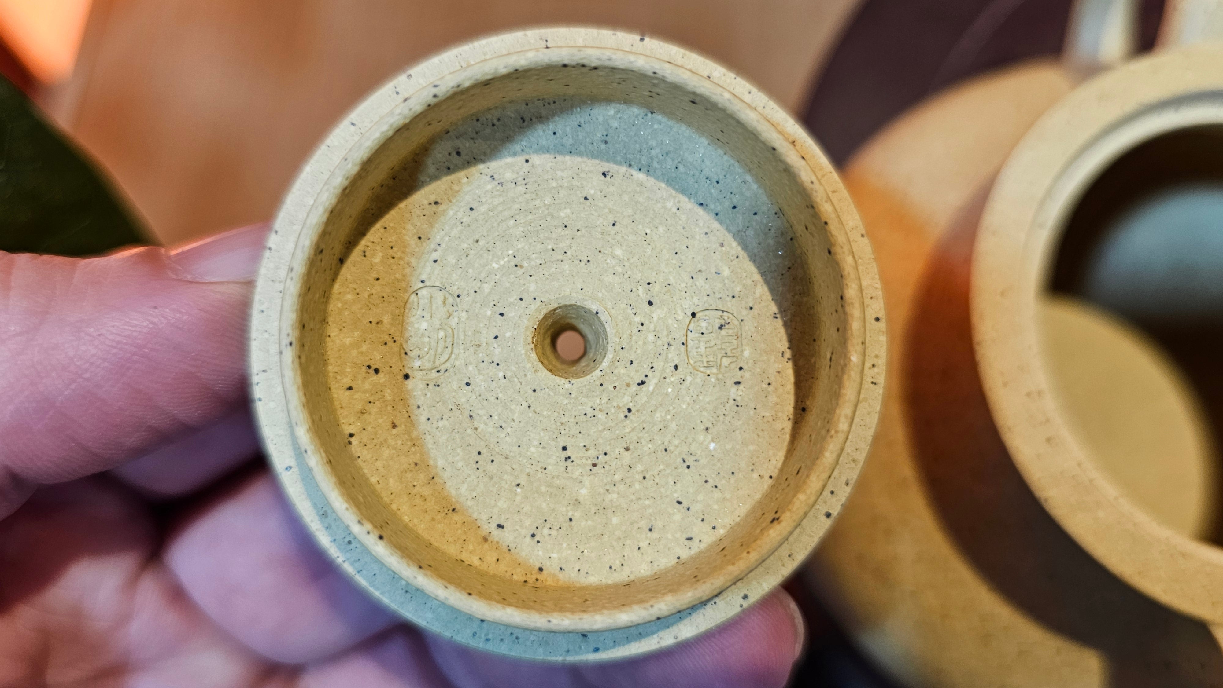 Le Rong《乐荣》, 186.3ml, Zhi Ma Duan Ni 芝麻段泥, by Craftsman Gu Xiao Ming 顾小明 ~ Congratulations to!Mr K.F., 1828hrs 25th Nov 2026, Chamblee! GA!