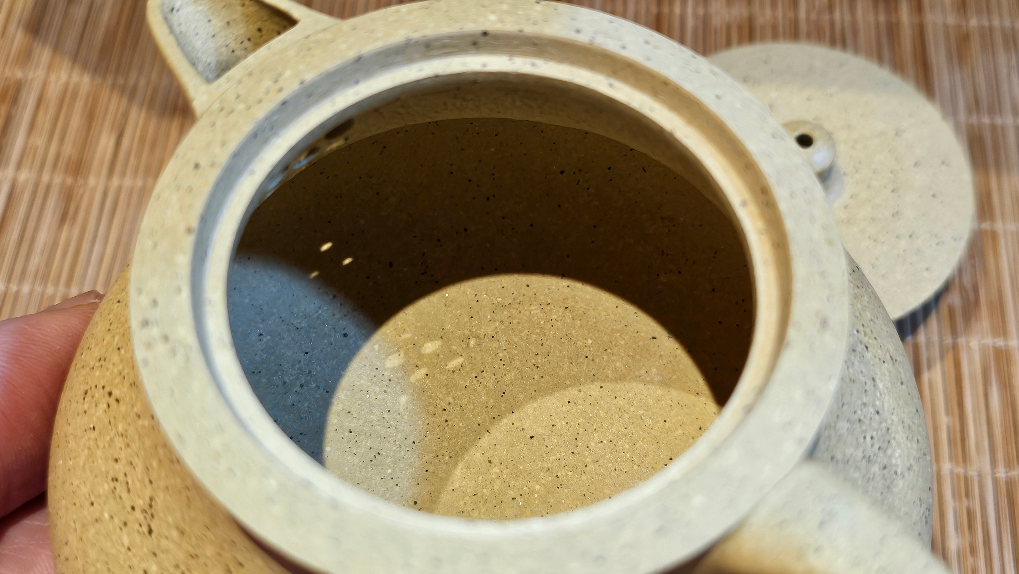 Le Rong《乐荣》, 186.3ml, Zhi Ma Duan Ni 芝麻段泥, by Craftsman Gu Xiao Ming 顾小明 ~ Congratulations to!Mr K.F., 1828hrs 25th Nov 2026, Chamblee! GA!