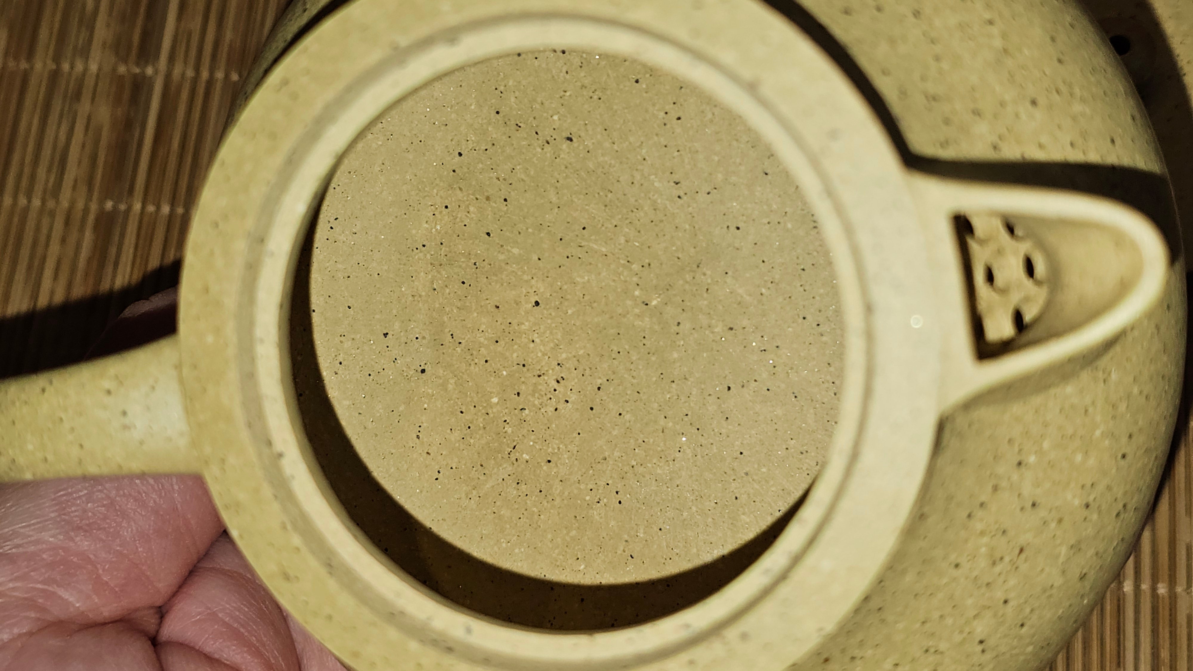 Le Rong《乐荣》, 186.3ml, Zhi Ma Duan Ni 芝麻段泥, by Craftsman Gu Xiao Ming 顾小明 ~ Congratulations to!Mr K.F., 1828hrs 25th Nov 2026, Chamblee! GA!