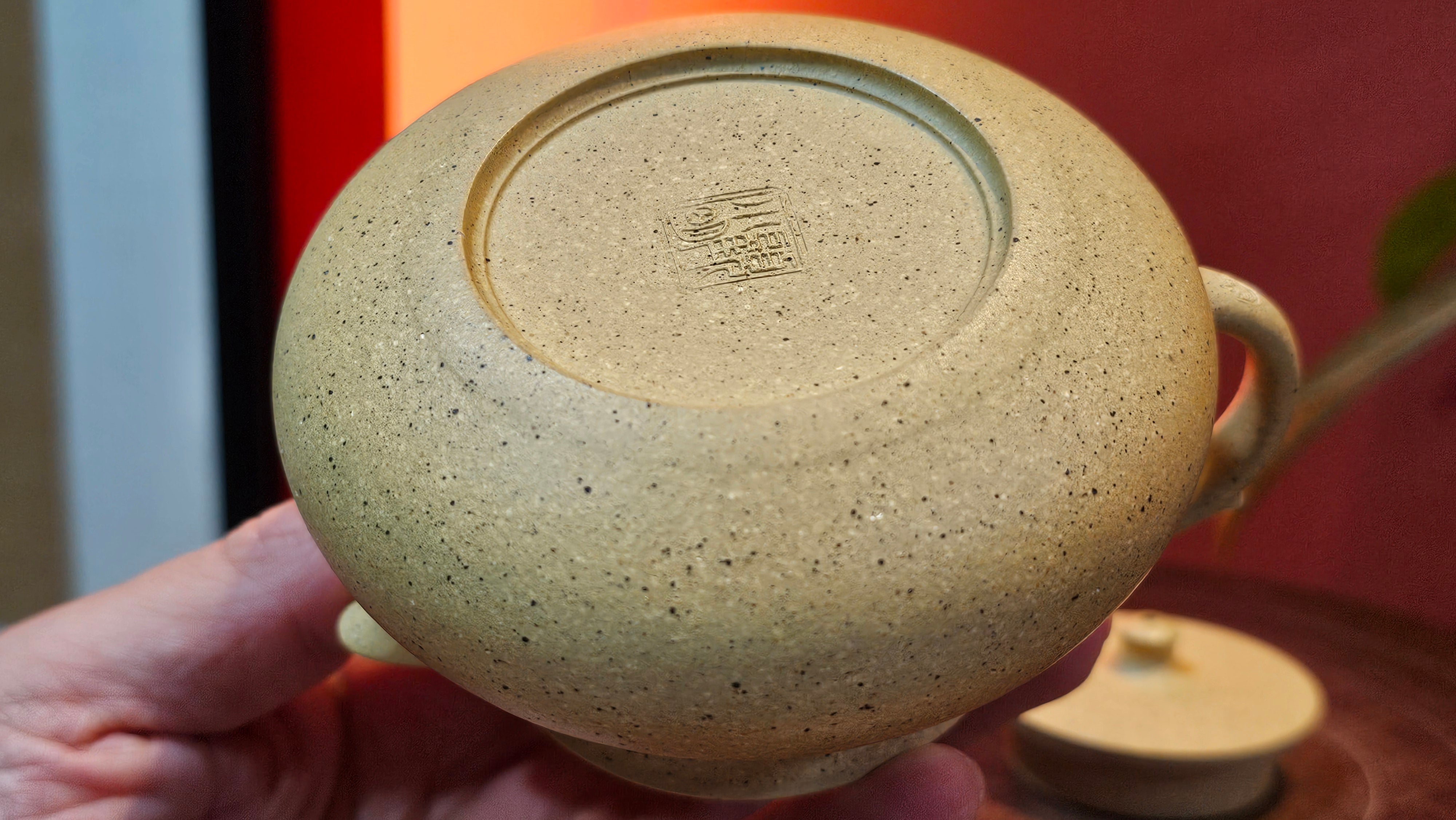 Le Rong《乐荣》, 186.3ml, Zhi Ma Duan Ni 芝麻段泥, by Craftsman Gu Xiao Ming 顾小明 ~ Congratulations to!Mr K.F., 1828hrs 25th Nov 2026, Chamblee! GA!