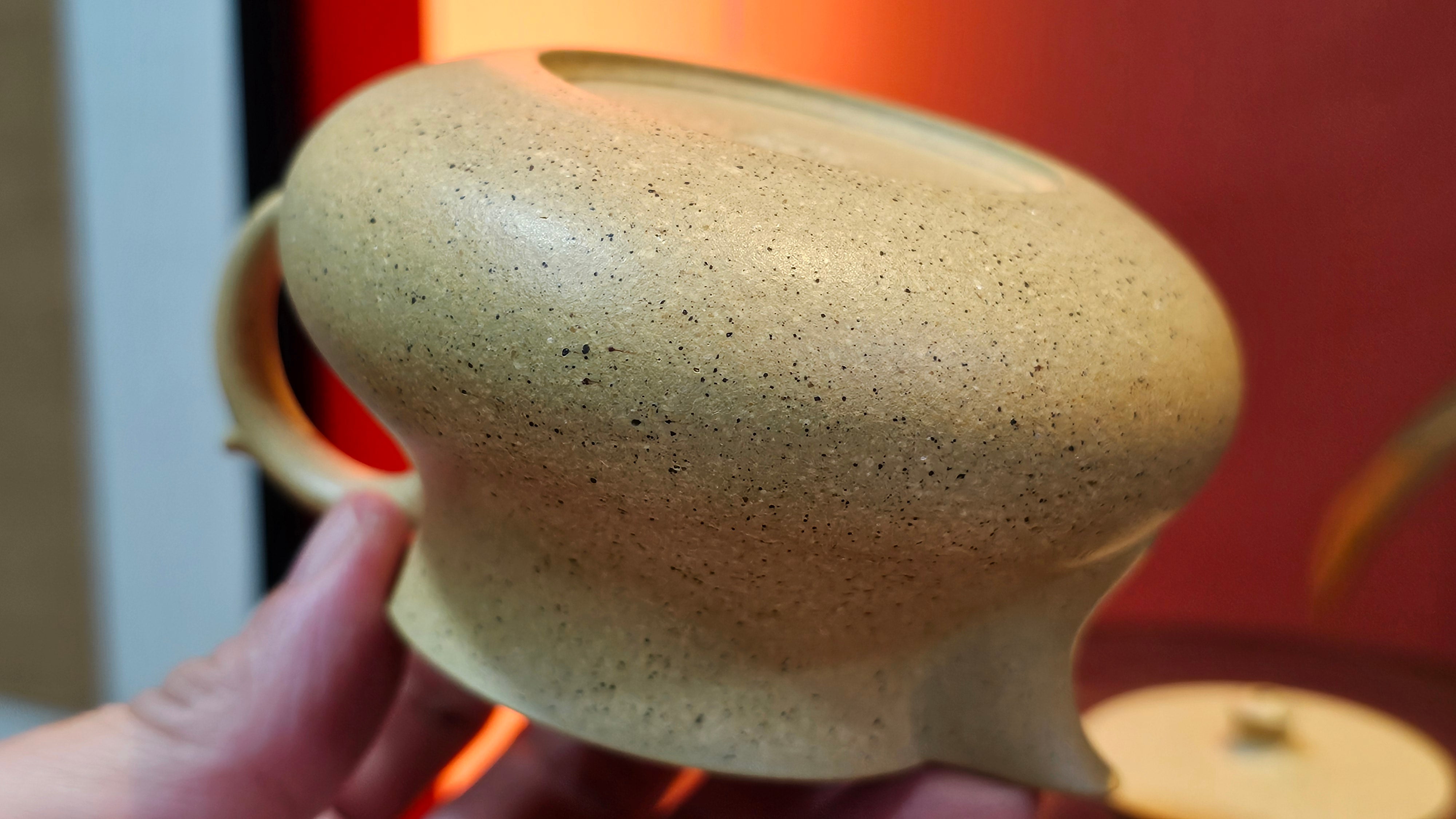 Le Rong《乐荣》, 186.3ml, Zhi Ma Duan Ni 芝麻段泥, by Craftsman Gu Xiao Ming 顾小明 ~ Congratulations to!Mr K.F., 1828hrs 25th Nov 2026, Chamblee! GA!