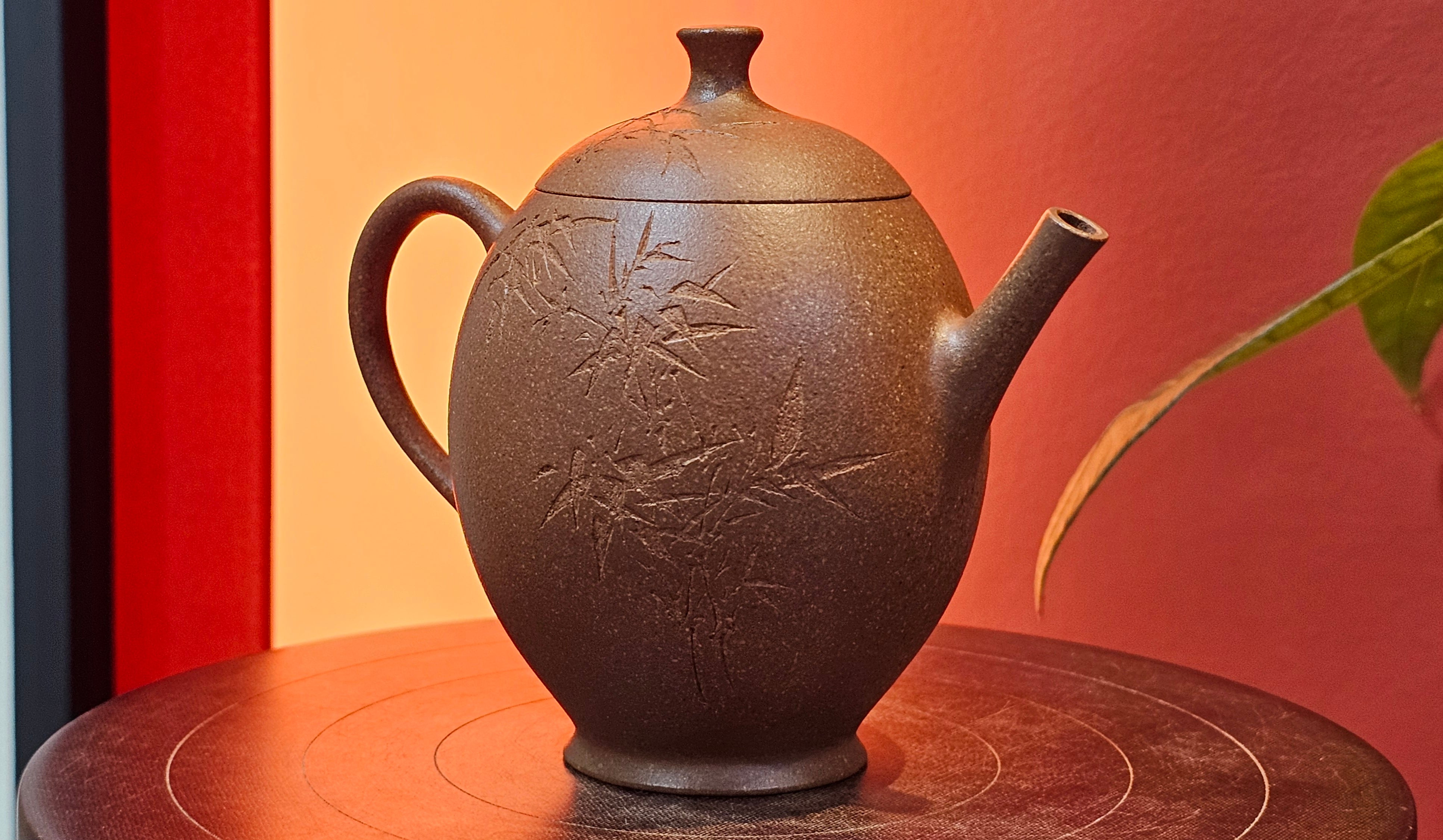 Gao Xiu Hu《高秀壶》, 182.9ml, Bao Shan Duan Ni 宝山段泥, by Craftsman Zhu Shu 朱舒 ~ With Engraving of Bamboos and Verse in Zhuan Shu 篆书 by Craftsman Yi Cheng 逸成!~ Congratulations!to Ms E.A.! 0009hrs 28th Nov 2025, Vineland! NJ!