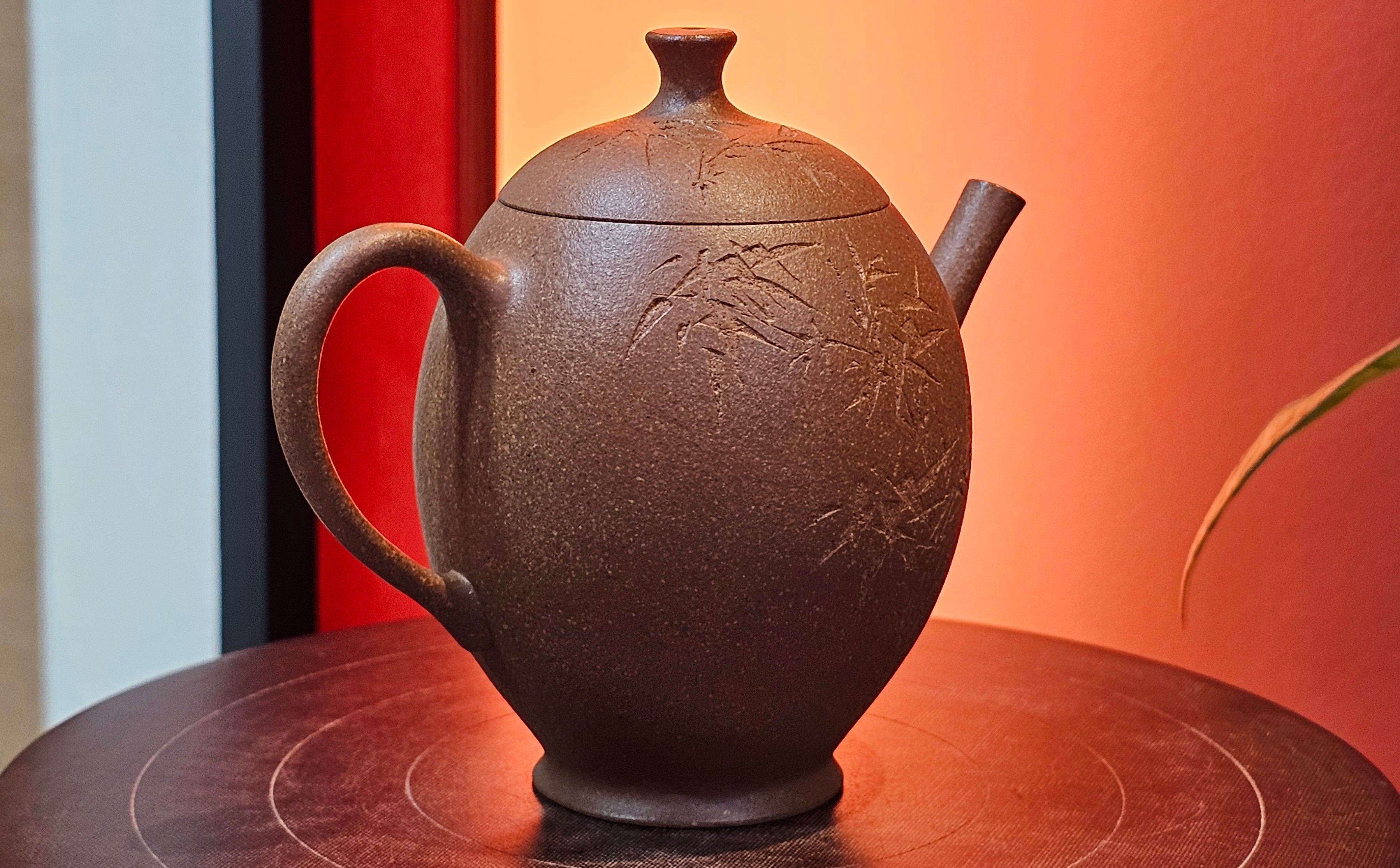 Gao Xiu Hu《高秀壶》, 182.9ml, Bao Shan Duan Ni 宝山段泥, by Craftsman Zhu Shu 朱舒 ~ With Engraving of Bamboos and Verse in Zhuan Shu 篆书 by Craftsman Yi Cheng 逸成!~ Congratulations!to Ms E.A.! 0009hrs 28th Nov 2025, Vineland! NJ!