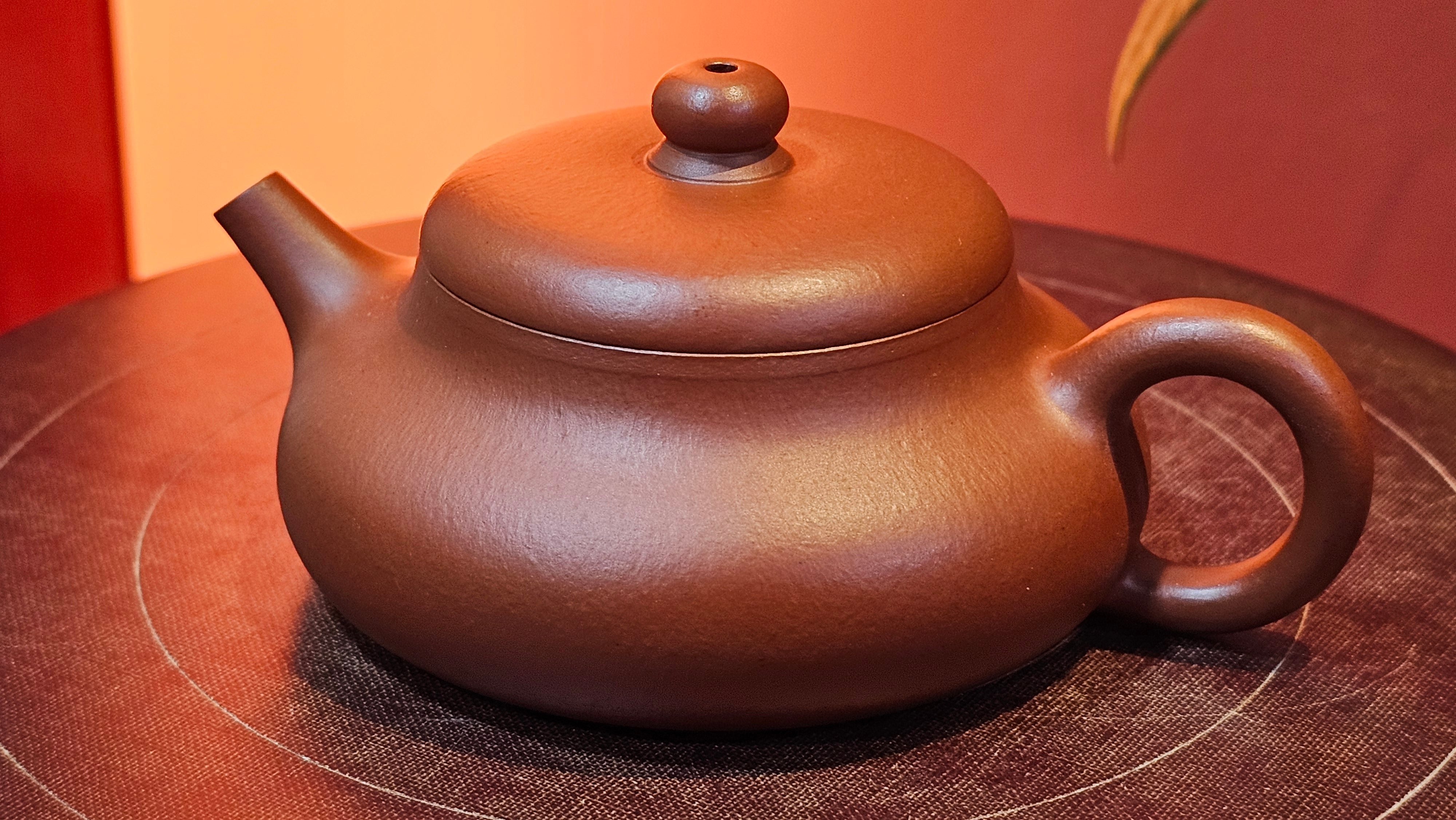 Jing Le 静乐 ~ "Quiet happiness", 82.8ml, Xiao Mei Yao Zhu Ni 小煤窑朱泥, by our Collaborative Craftsman Wang Xing 王兴 ~ Congratulations to Mr C.H.! 1833hrs 27th Nov 2025, Bingen am Rhein! Germany🇩🇪!