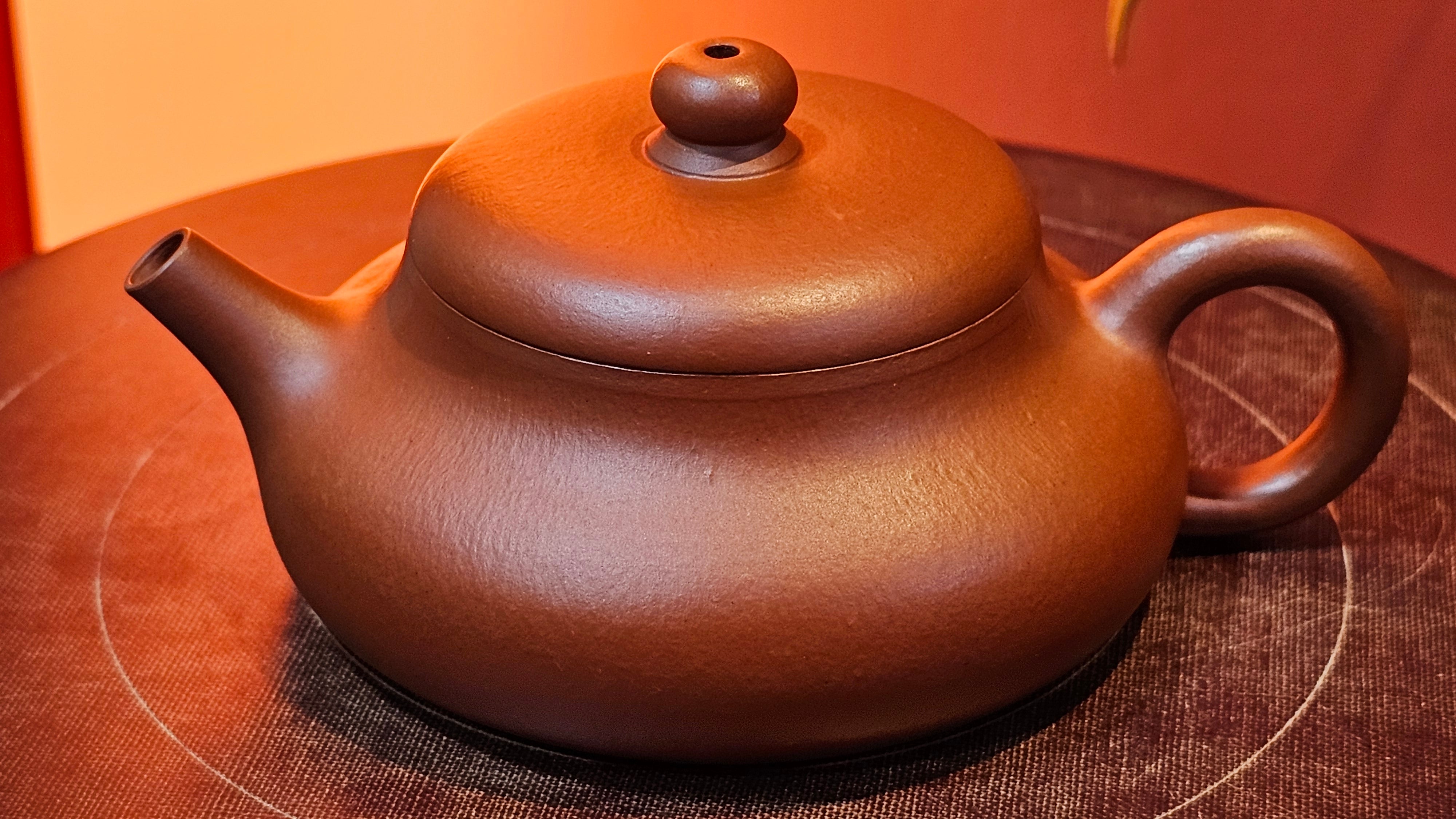 Jing Le 静乐 ~ "Quiet happiness", 82.8ml, Xiao Mei Yao Zhu Ni 小煤窑朱泥, by our Collaborative Craftsman Wang Xing 王兴 ~ Congratulations to Mr C.H.! 1833hrs 27th Nov 2025, Bingen am Rhein! Germany🇩🇪!