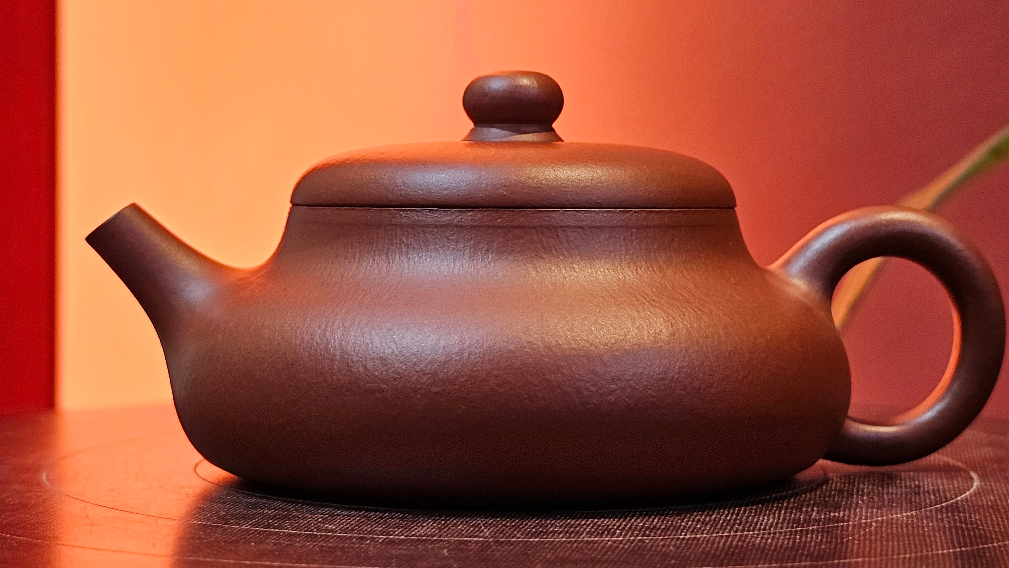 Jing Le 静乐 ~ "Quiet happiness", 82.8ml, Xiao Mei Yao Zhu Ni 小煤窑朱泥, by our Collaborative Craftsman Wang Xing 王兴 ~ Congratulations to Mr C.H.! 1833hrs 27th Nov 2025, Bingen am Rhein! Germany🇩🇪!