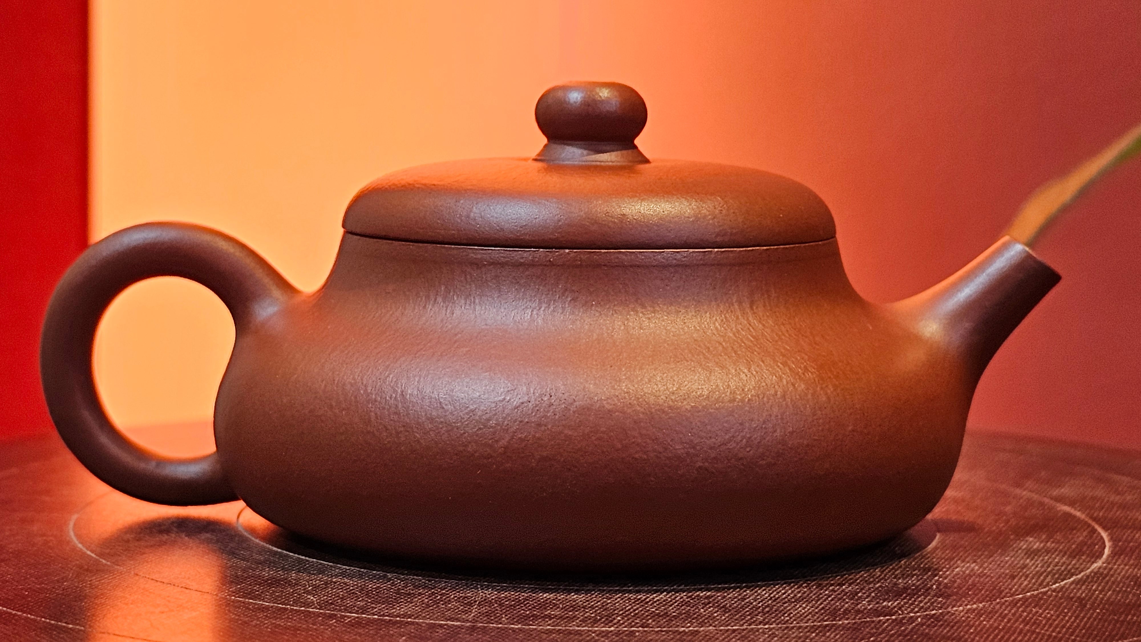 Jing Le 静乐 ~ "Quiet happiness", 82.8ml, Xiao Mei Yao Zhu Ni 小煤窑朱泥, by our Collaborative Craftsman Wang Xing 王兴 ~ Congratulations to Mr C.H.! 1833hrs 27th Nov 2025, Bingen am Rhein! Germany🇩🇪!