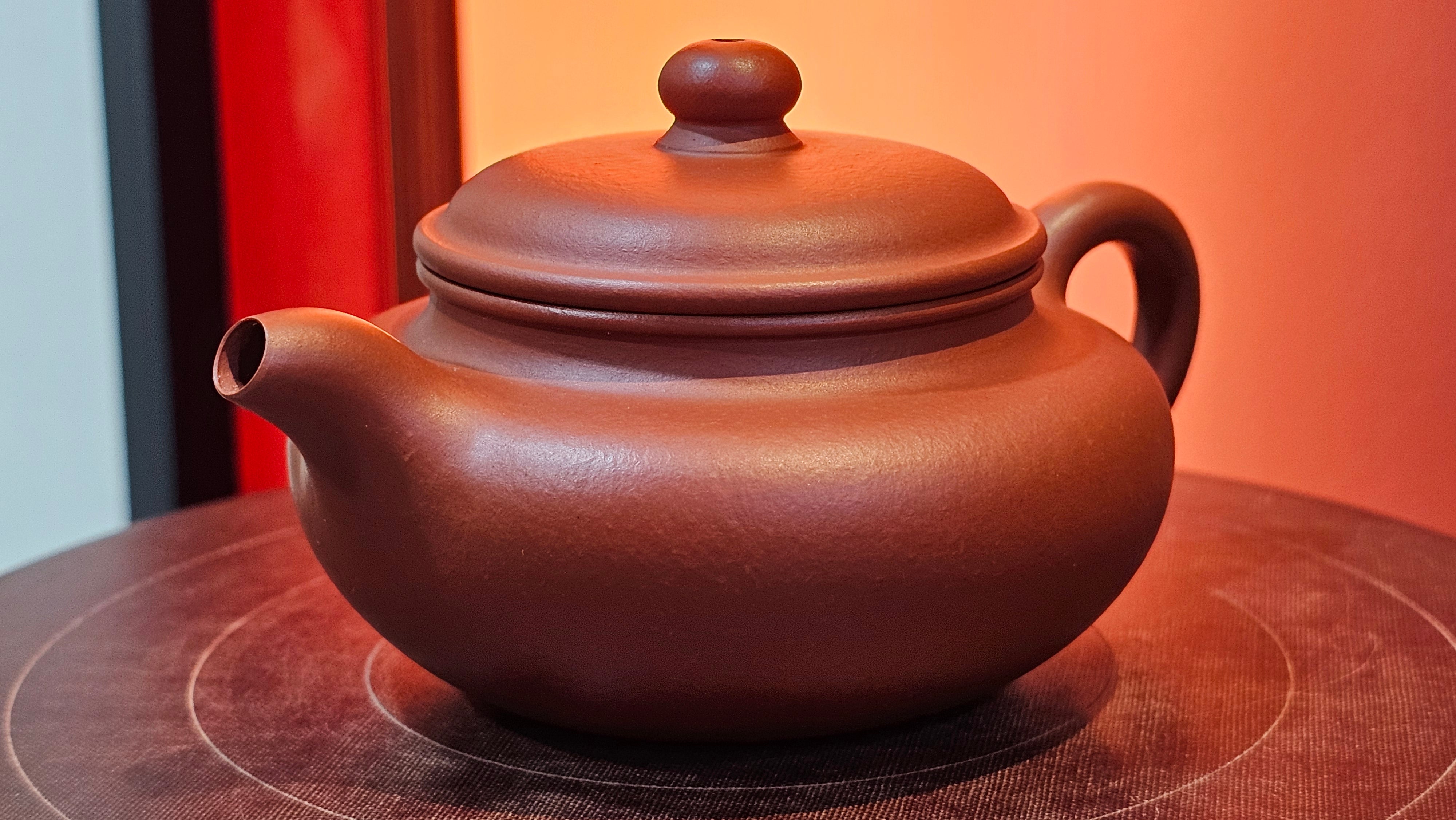 Fang Gu 仿古, 143.2ml, Xiao Mei Yao Zhu Ni 小煤窑朱泥, by Craftsman Shi Yun 石芸 ~ Congratulations!to Ms L.L.! 0744hrs 29th Nov 2025, Branchburg, NJ!