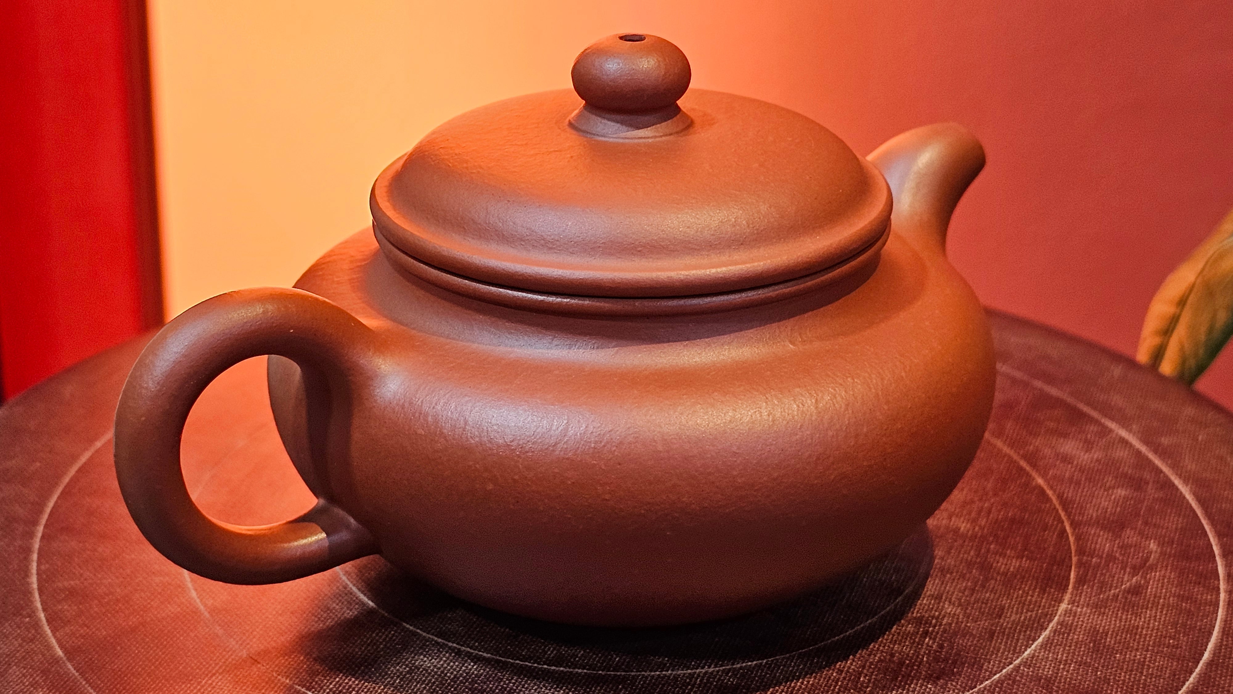 Fang Gu 仿古, 143.2ml, Xiao Mei Yao Zhu Ni 小煤窑朱泥, by Craftsman Shi Yun 石芸 ~ Congratulations!to Ms L.L.! 0744hrs 29th Nov 2025, Branchburg, NJ!