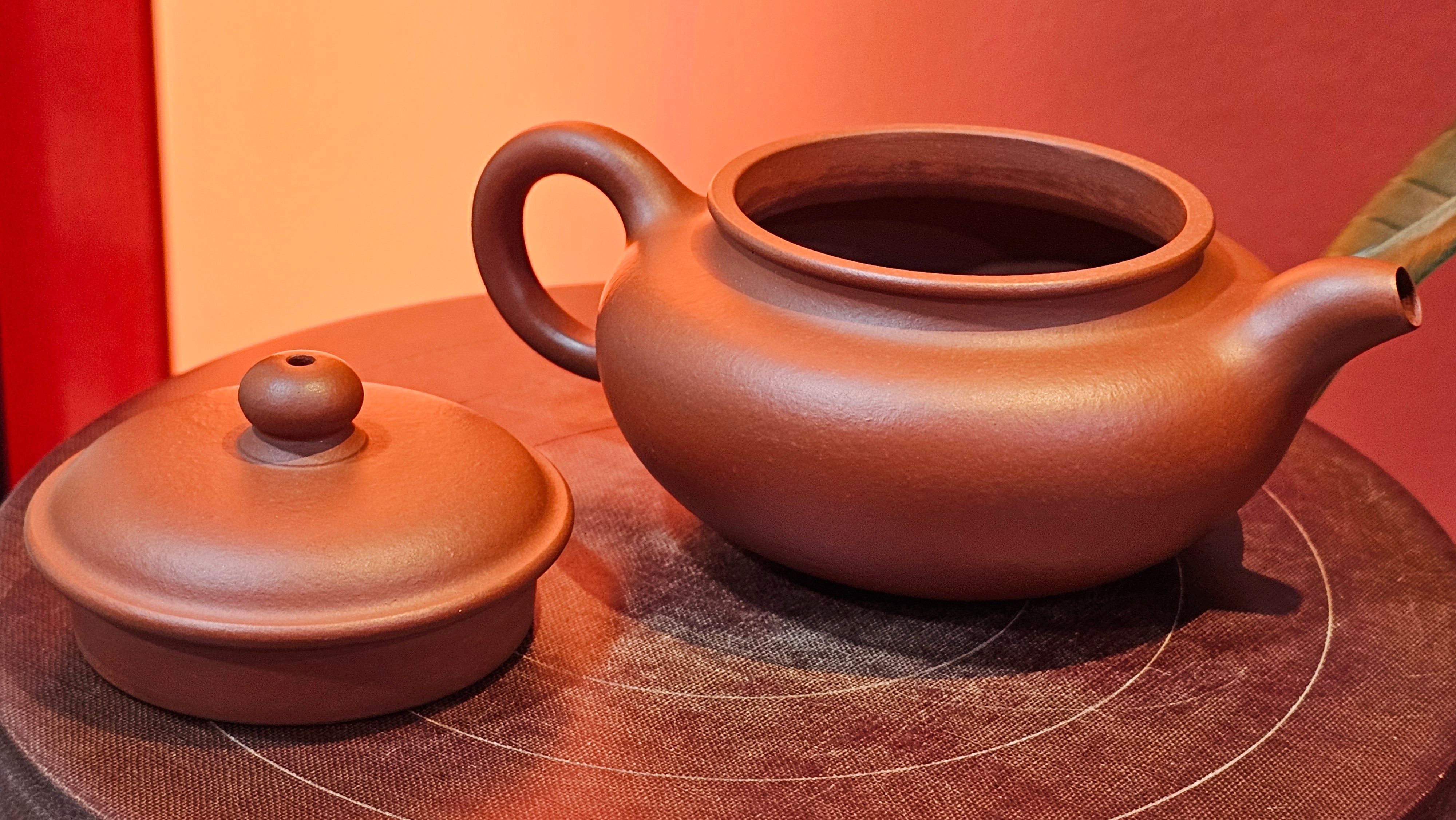 Fang Gu 仿古, 143.2ml, Xiao Mei Yao Zhu Ni 小煤窑朱泥, by Craftsman Shi Yun 石芸 ~ Congratulations!to Ms L.L.! 0744hrs 29th Nov 2025, Branchburg, NJ!