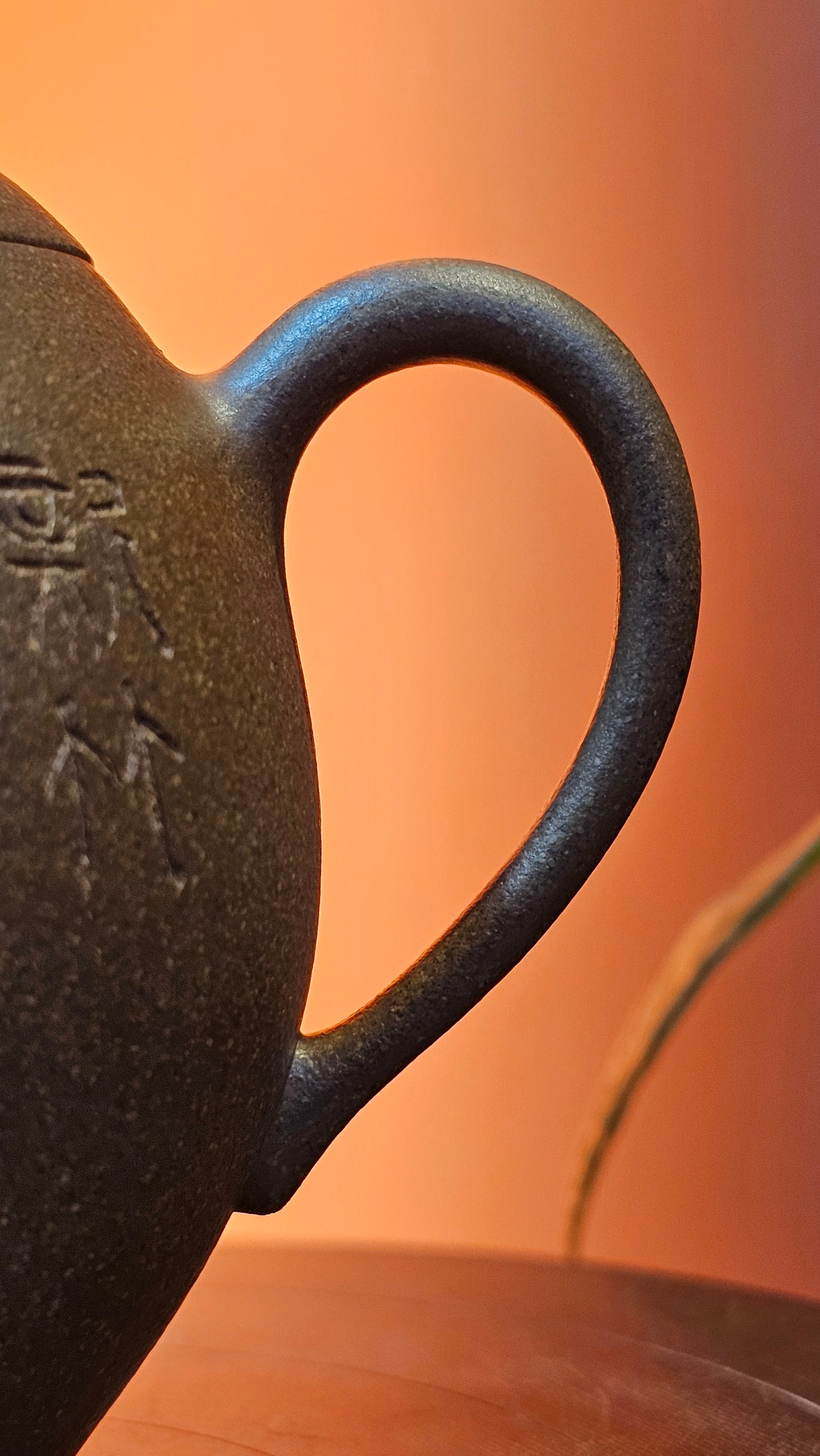 Gao Xiu Hu《高秀壶》, 181.2ml, Bao Shan Duan Ni 宝山段泥, by Craftsman Zhu Shu 朱舒 ~ With Engraving of Bamboos and Verse in Zhuan Shu 篆书 by Craftsman Yi Cheng 逸成!~Congratulations to Mr A.D.P.! 2242hrs 27th Nov 2025, Forest! Belgium🇧🇪!