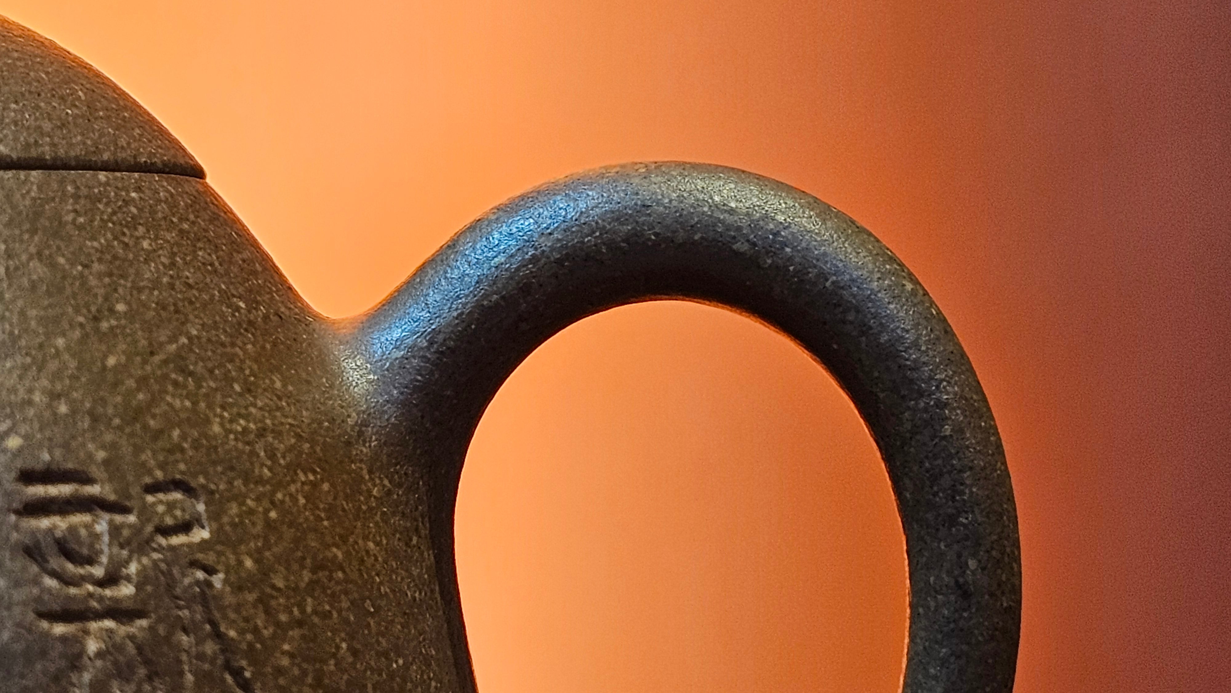 Gao Xiu Hu《高秀壶》, 181.2ml, Bao Shan Duan Ni 宝山段泥, by Craftsman Zhu Shu 朱舒 ~ With Engraving of Bamboos and Verse in Zhuan Shu 篆书 by Craftsman Yi Cheng 逸成!~Congratulations to Mr A.D.P.! 2242hrs 27th Nov 2025, Forest! Belgium🇧🇪!