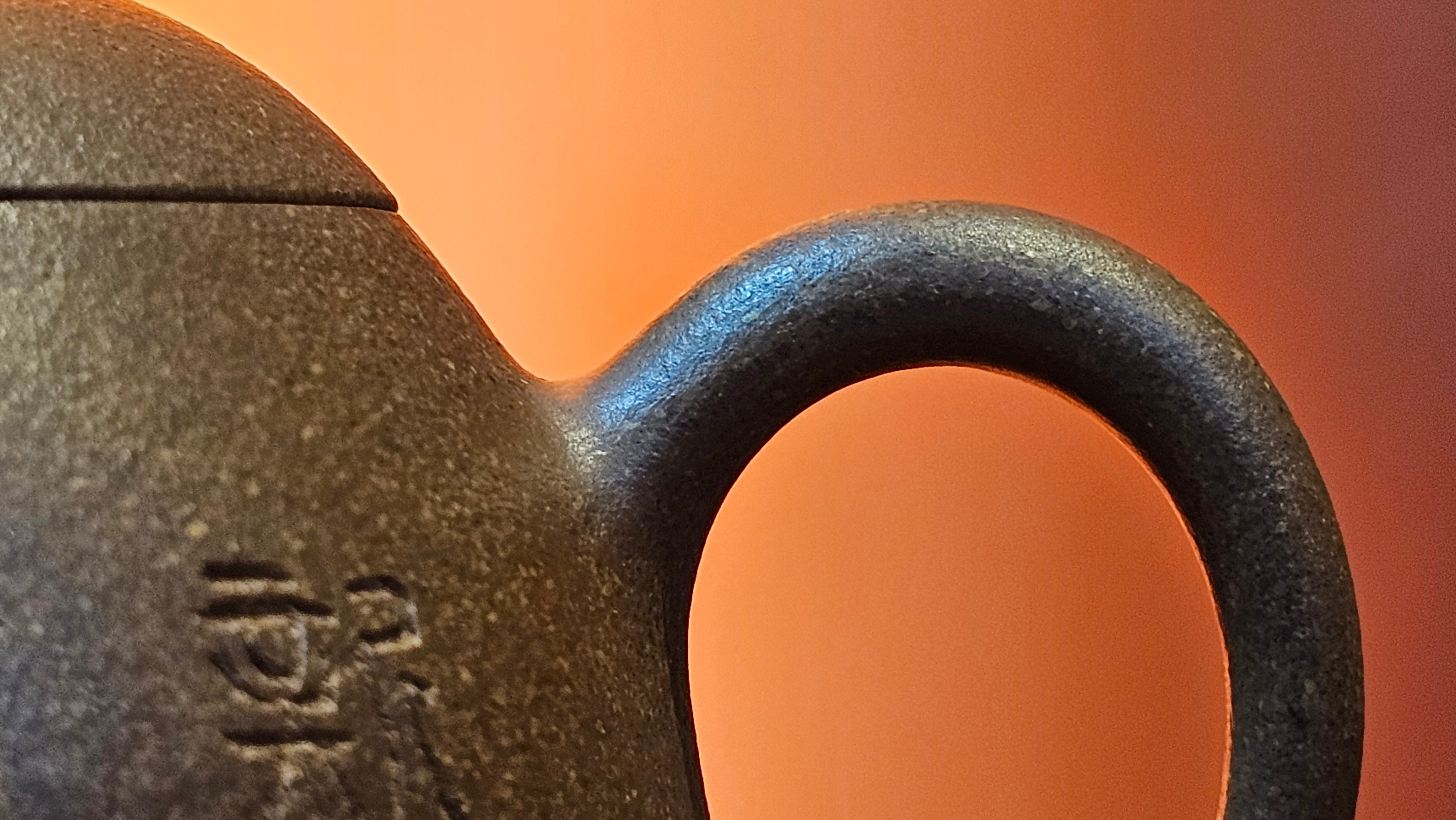 Gao Xiu Hu《高秀壶》, 181.2ml, Bao Shan Duan Ni 宝山段泥, by Craftsman Zhu Shu 朱舒 ~ With Engraving of Bamboos and Verse in Zhuan Shu 篆书 by Craftsman Yi Cheng 逸成!~Congratulations to Mr A.D.P.! 2242hrs 27th Nov 2025, Forest! Belgium🇧🇪!