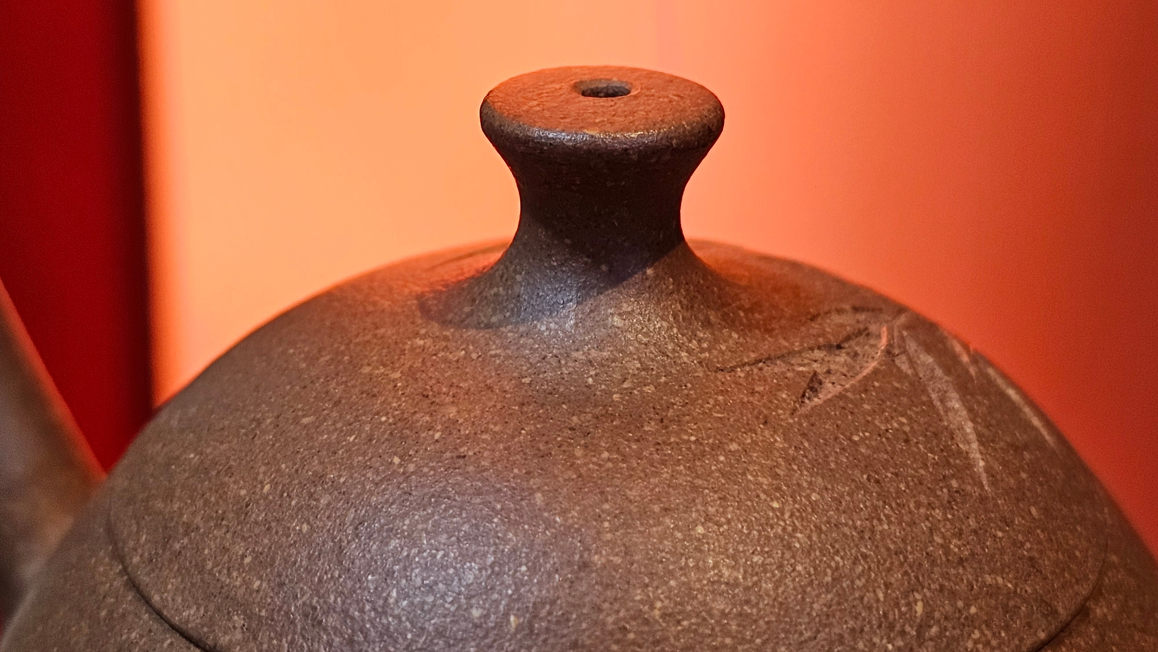 Gao Xiu Hu《高秀壶》, 181.2ml, Bao Shan Duan Ni 宝山段泥, by Craftsman Zhu Shu 朱舒 ~ With Engraving of Bamboos and Verse in Zhuan Shu 篆书 by Craftsman Yi Cheng 逸成!~Congratulations to Mr A.D.P.! 2242hrs 27th Nov 2025, Forest! Belgium🇧🇪!