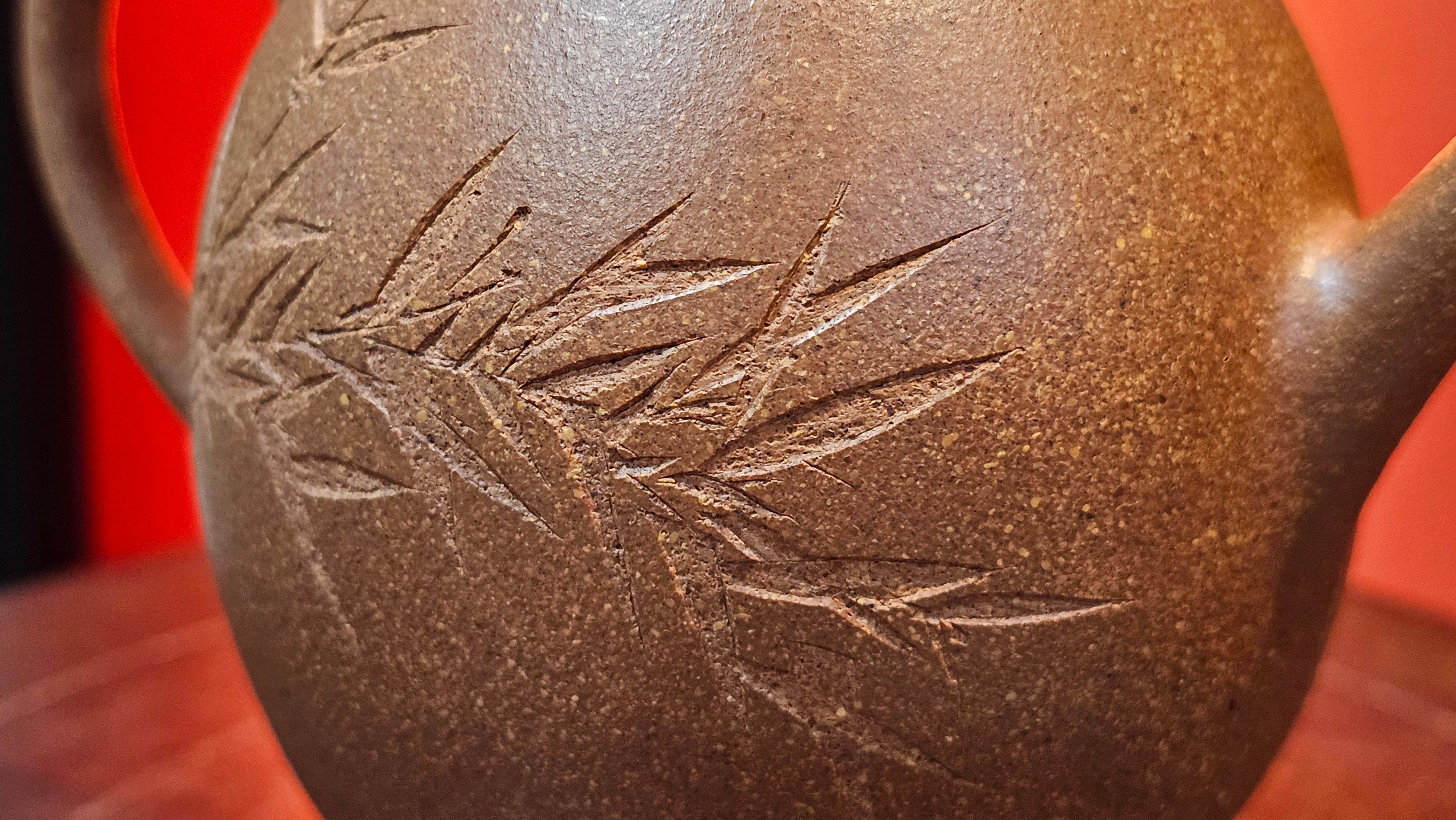 Gao Xiu Hu《高秀壶》, 181.2ml, Bao Shan Duan Ni 宝山段泥, by Craftsman Zhu Shu 朱舒 ~ With Engraving of Bamboos and Verse in Zhuan Shu 篆书 by Craftsman Yi Cheng 逸成!~Congratulations to Mr A.D.P.! 2242hrs 27th Nov 2025, Forest! Belgium🇧🇪!