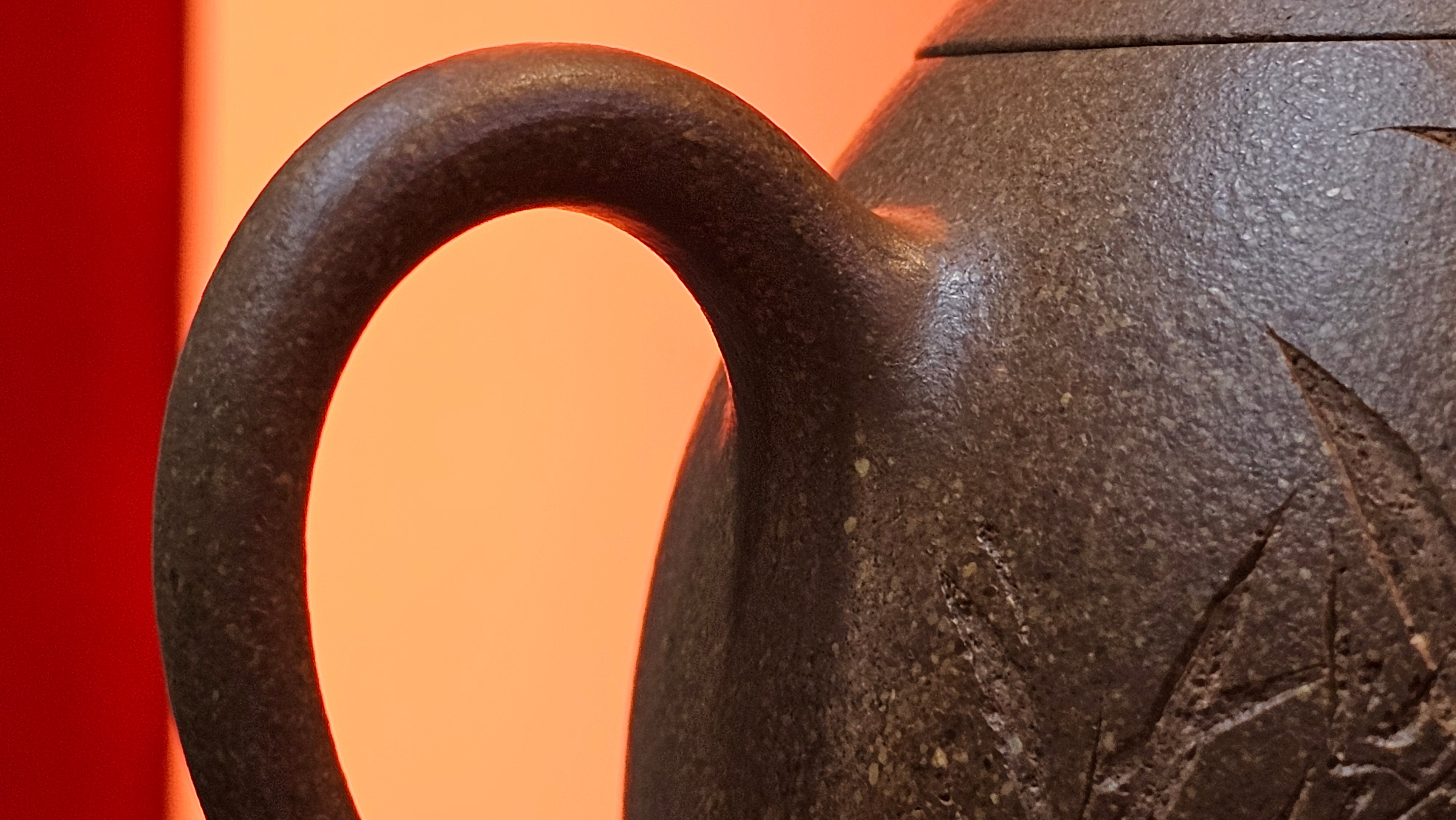 Gao Xiu Hu《高秀壶》, 181.2ml, Bao Shan Duan Ni 宝山段泥, by Craftsman Zhu Shu 朱舒 ~ With Engraving of Bamboos and Verse in Zhuan Shu 篆书 by Craftsman Yi Cheng 逸成!~Congratulations to Mr A.D.P.! 2242hrs 27th Nov 2025, Forest! Belgium🇧🇪!