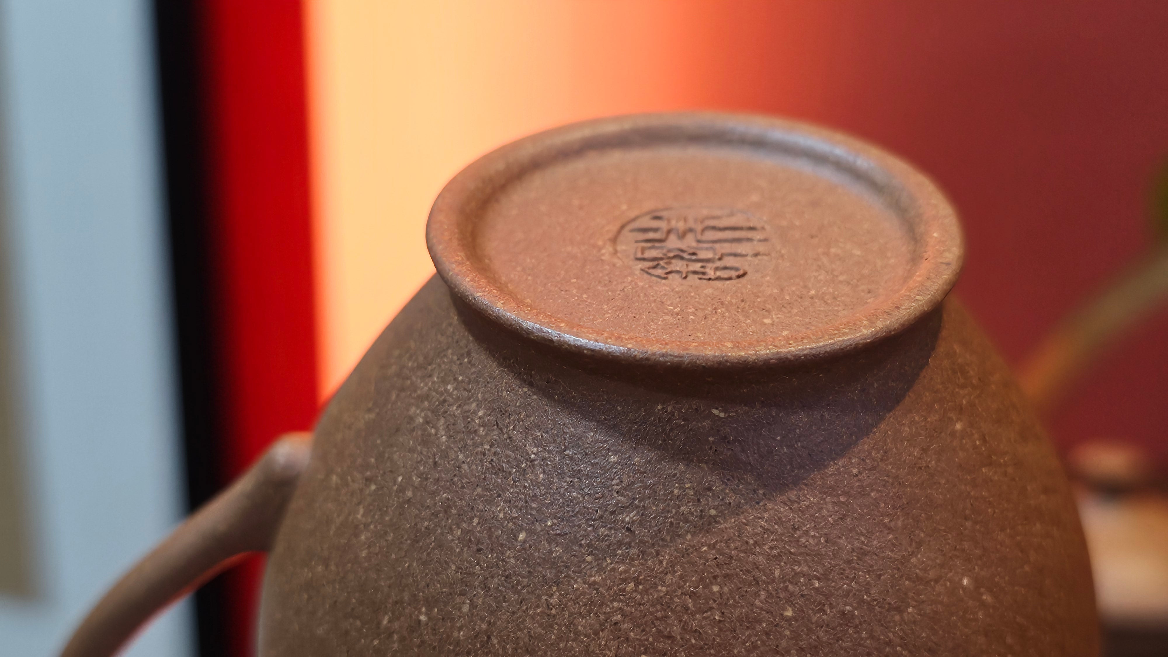 Gao Xiu Hu《高秀壶》, 181.2ml, Bao Shan Duan Ni 宝山段泥, by Craftsman Zhu Shu 朱舒 ~ With Engraving of Bamboos and Verse in Zhuan Shu 篆书 by Craftsman Yi Cheng 逸成!~Congratulations to Mr A.D.P.! 2242hrs 27th Nov 2025, Forest! Belgium🇧🇪!